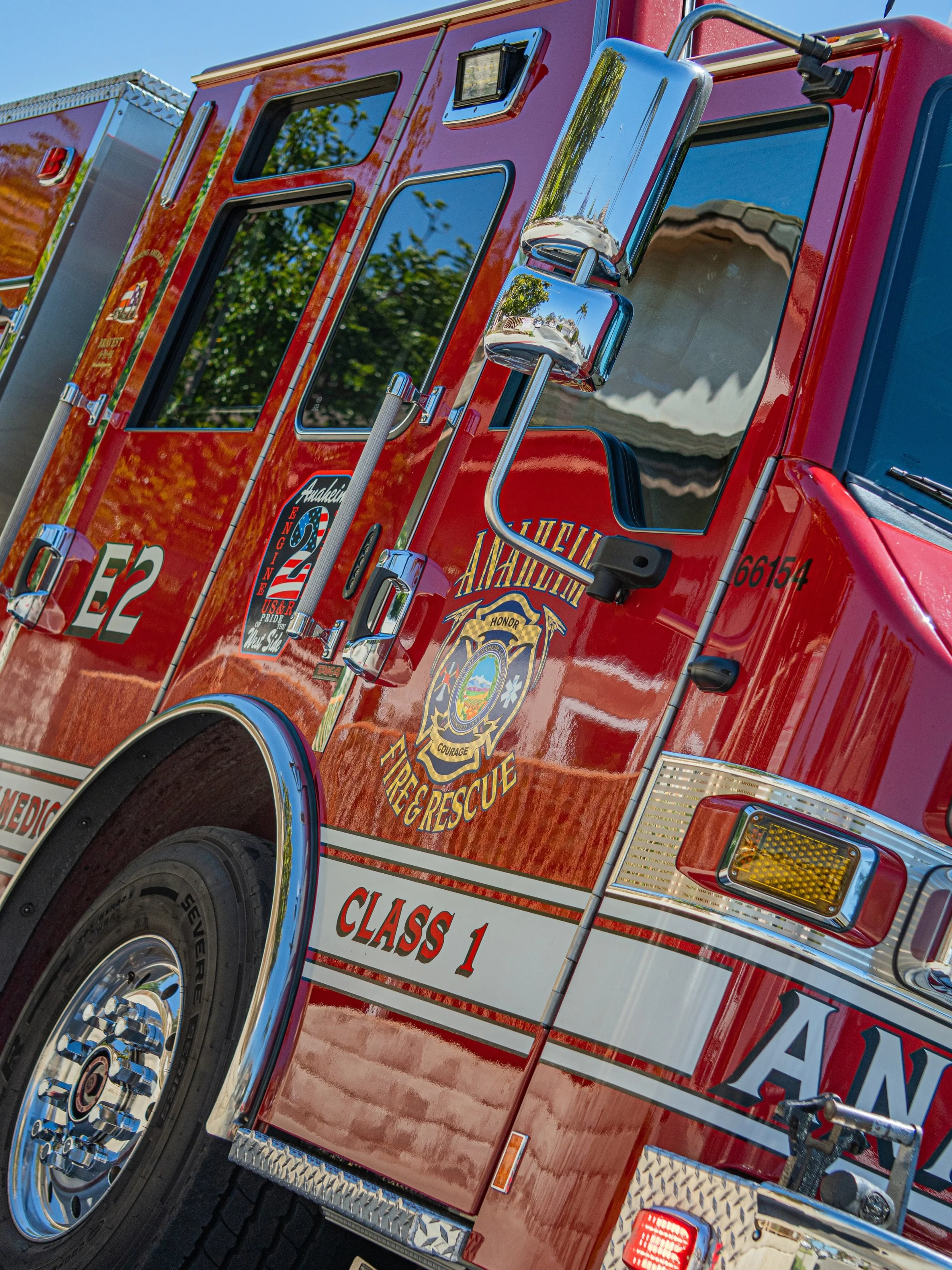 @firehouse.2 Responding to a Rescue. #code3oc #firephotography #firedept #anaheimfireandrescue #anaheimfirefighters @anaheimfireandrescue