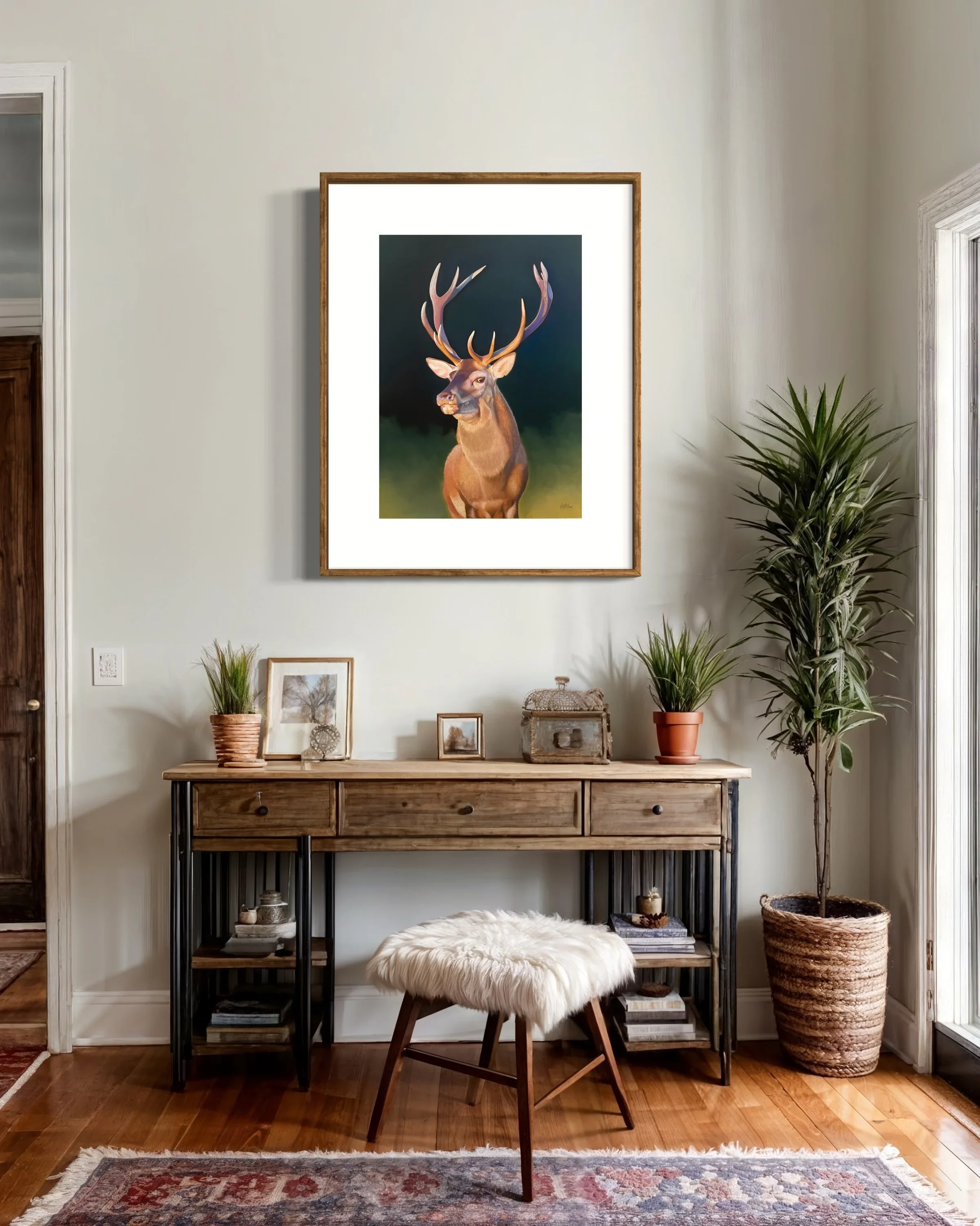 Le Cerf, portrait animalier au pastel sec, mis en situation dans une entrée lumineuse style campagne chic. Par Lydia Mériaux, artiste peintre