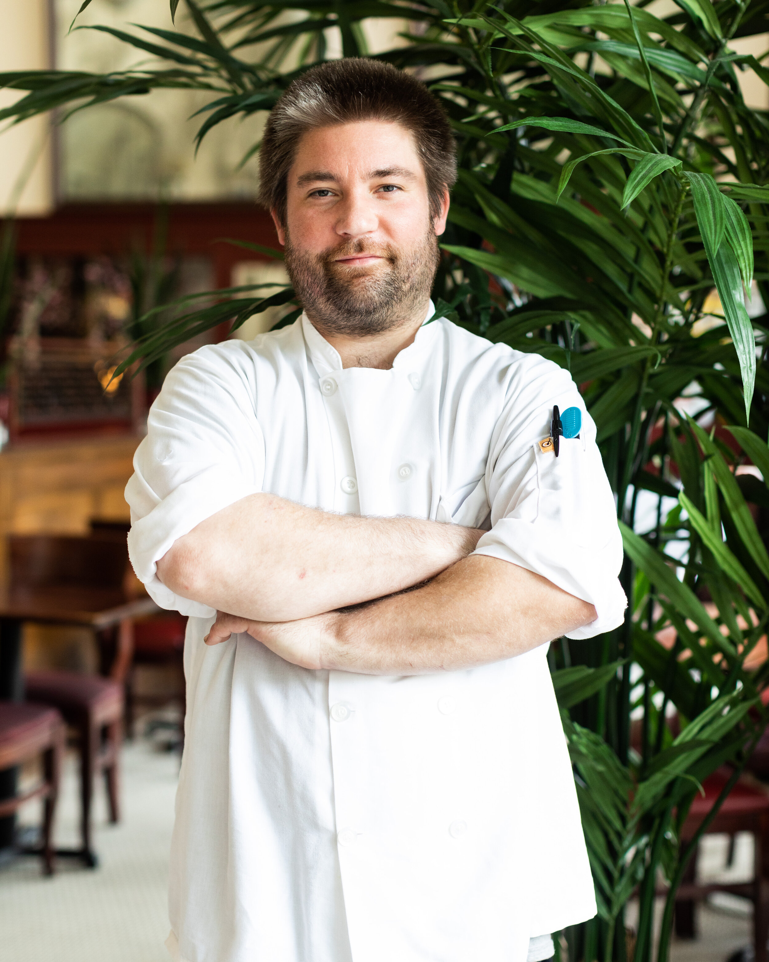 STUART KLEIN - SOUS CHEF Stuart has been with the team since 2014, and has earned his way through a talented pool of cooks on the Meritage team. Reliable and consistent, he helps set the standard and keeps the house on task.