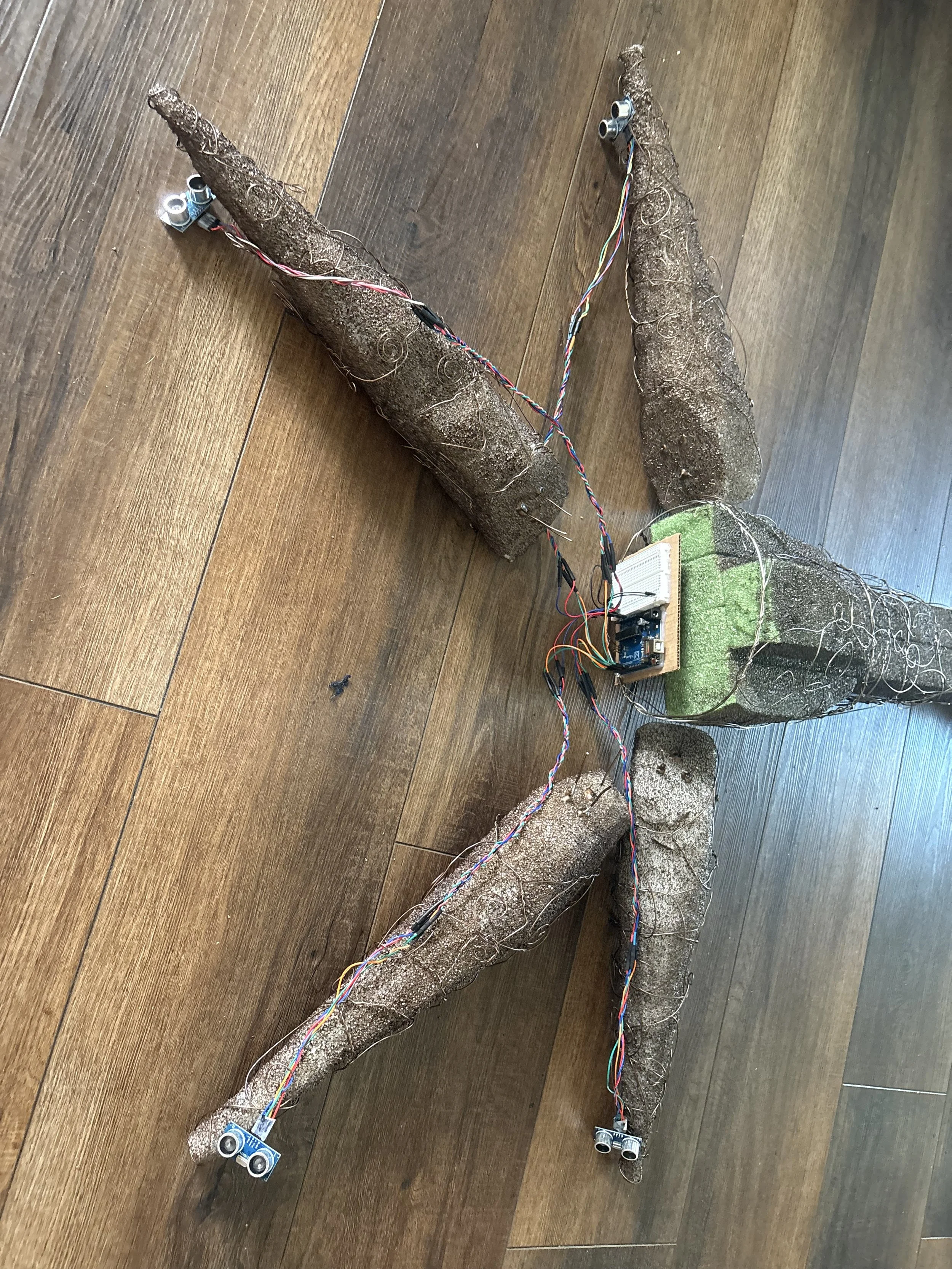 the arduino uno controller and HCSR04 sensor setup to track serial data for audio redistribution