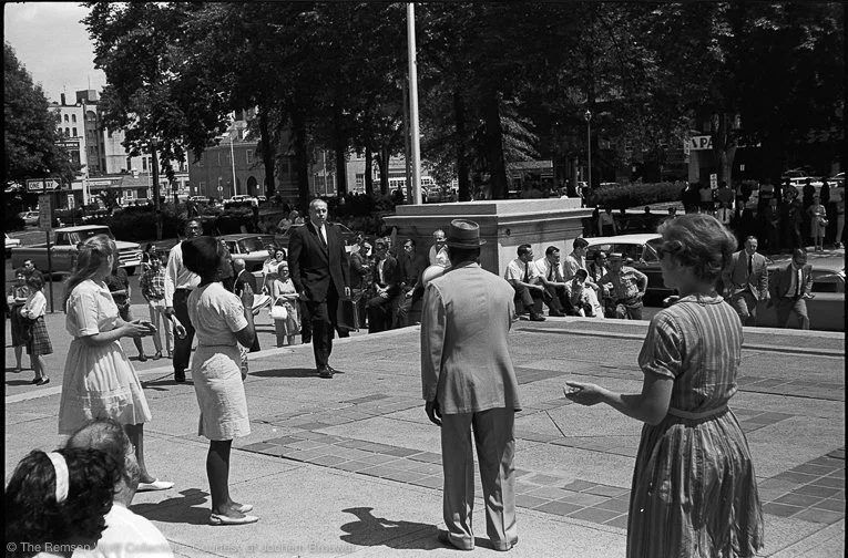 RNW 65 police brut 24 17-2.jpg