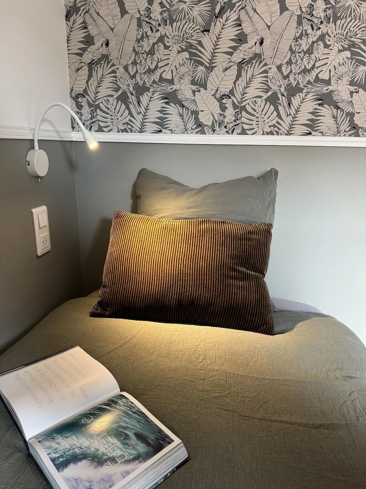 Chambre enfants bohème avec vue sur les remparts à l'Adresse Rempart Sud à Eguisheim.