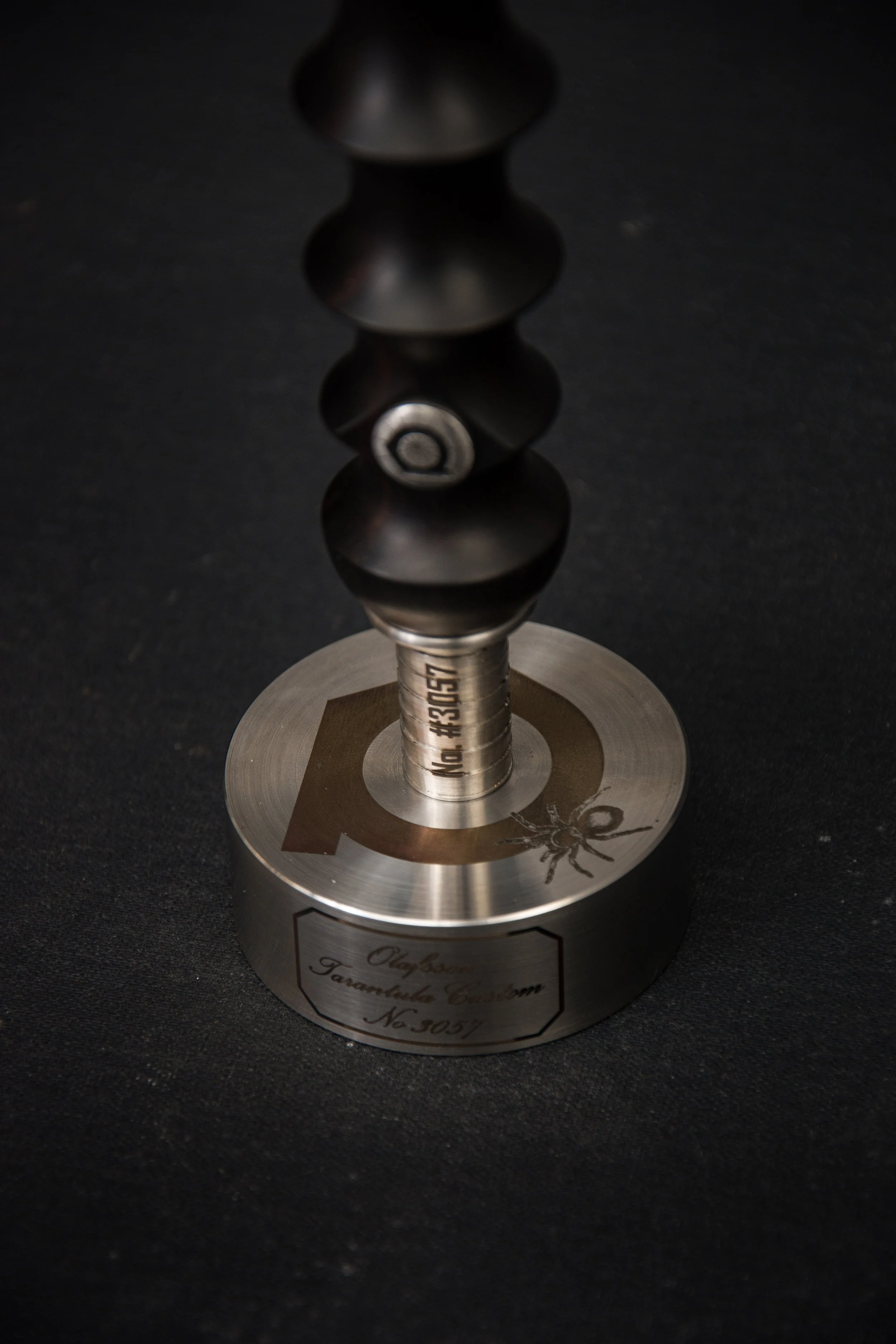 hookah handle with stand