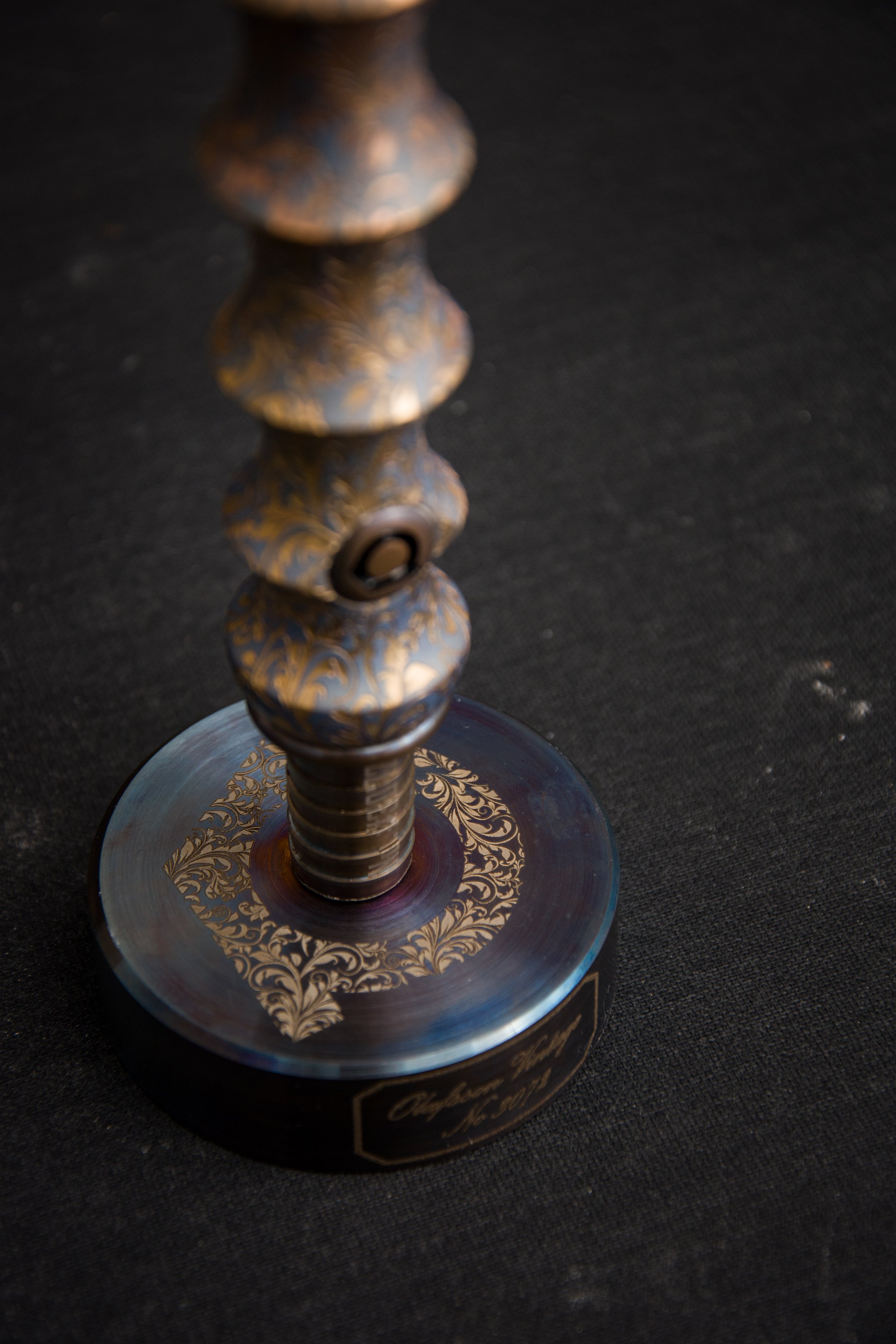 custom engraved hookah handle with metal stand
