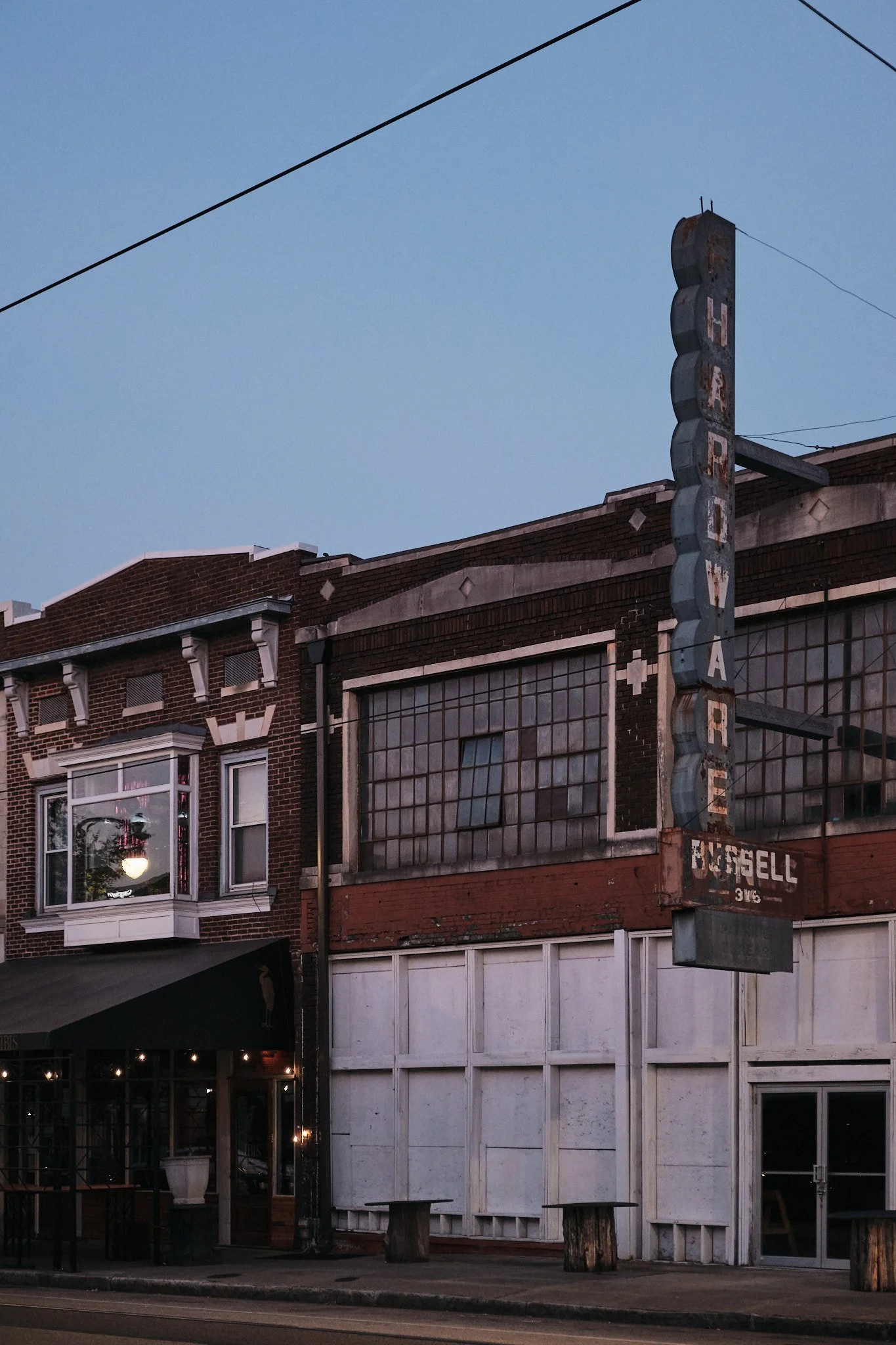 4_Hardware_Store.jpg
