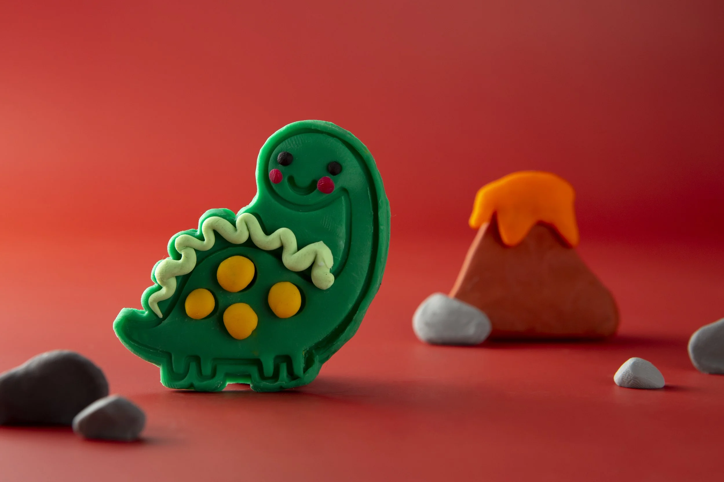 playdough-art-with-dinosaur-vulcano.jpg