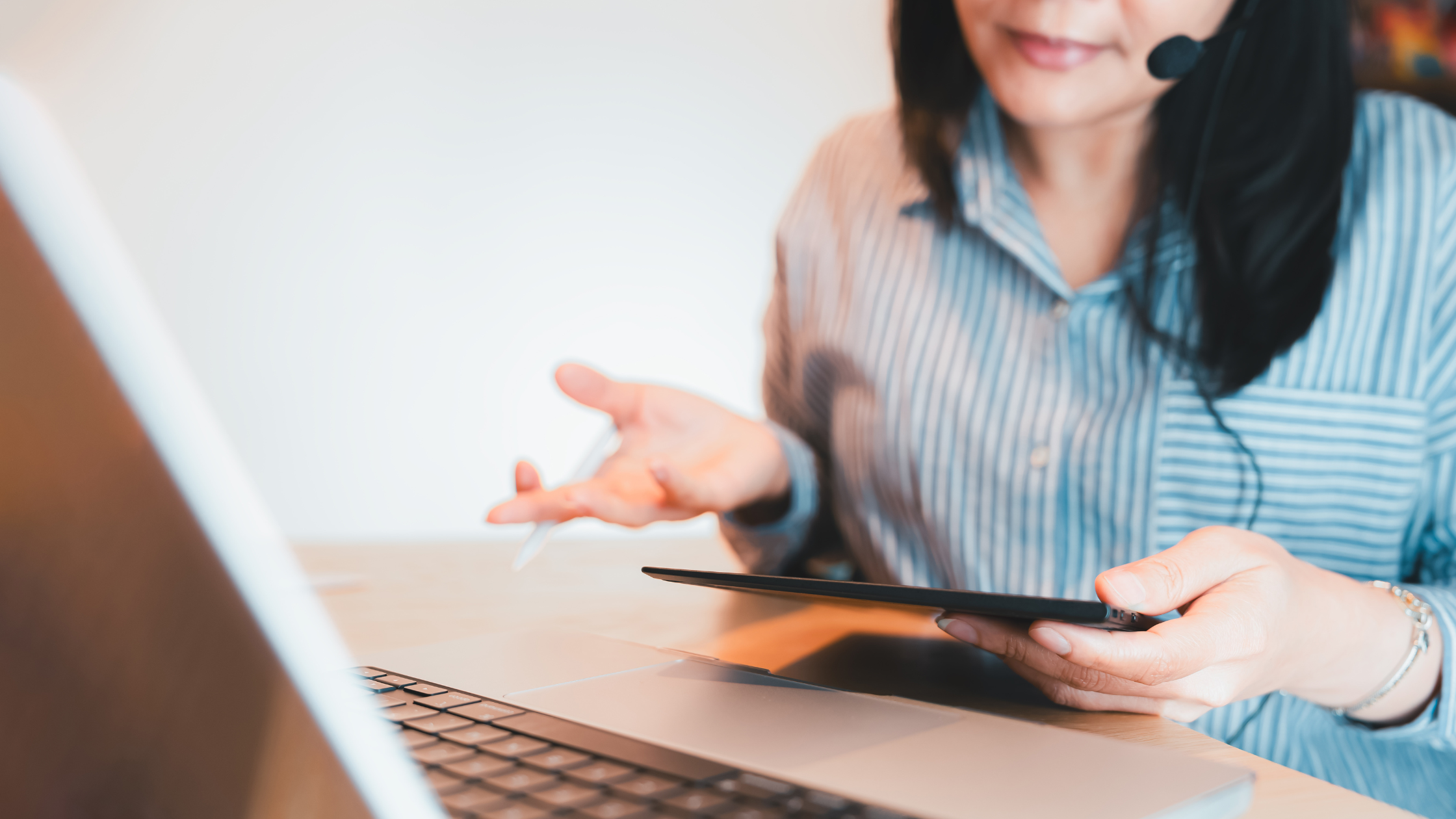 Georgia mobile notary signing appointment with Notary Services Near You discussing Remote Online Notary laws and in-person notarization services in Georgia