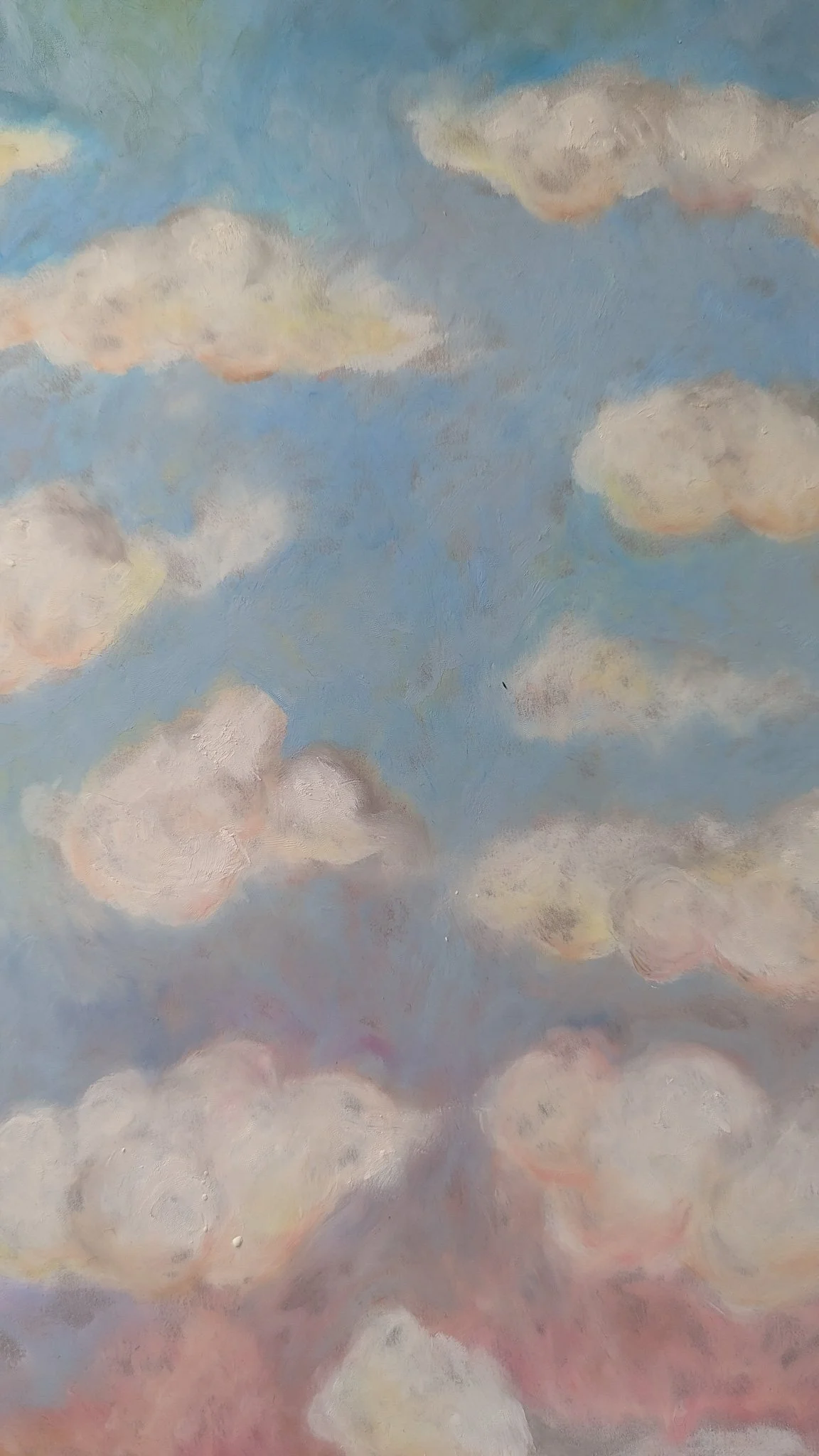 Peinture représentant un ciel avec des nuages blancs et colorés sur un fond bleu.
