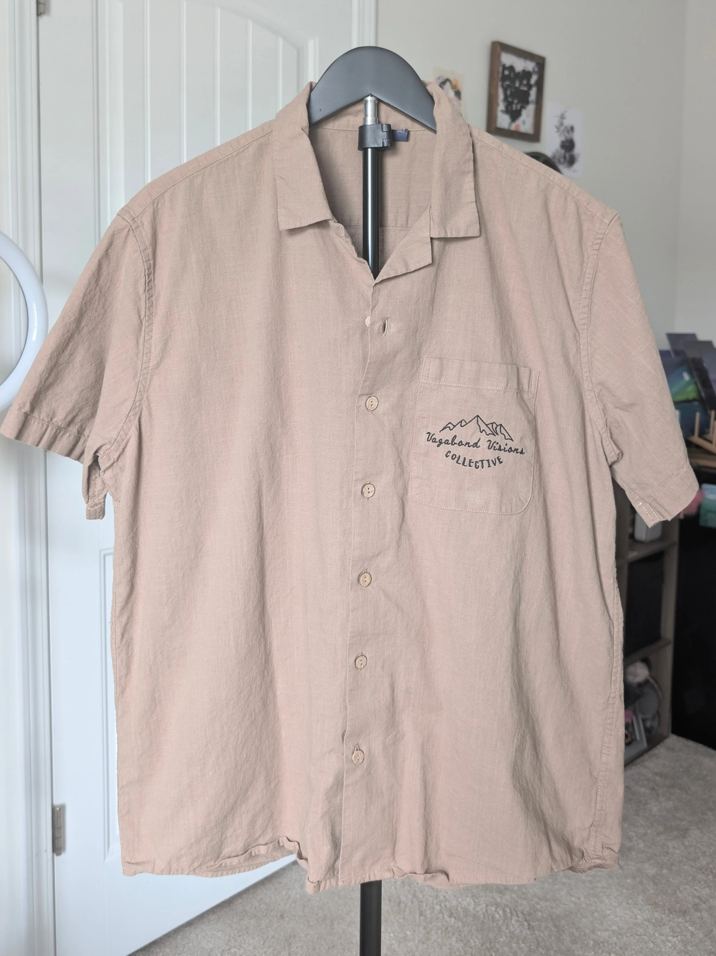 Men's Tan Design in Italy Button Down Polo Shirt (Size XL)