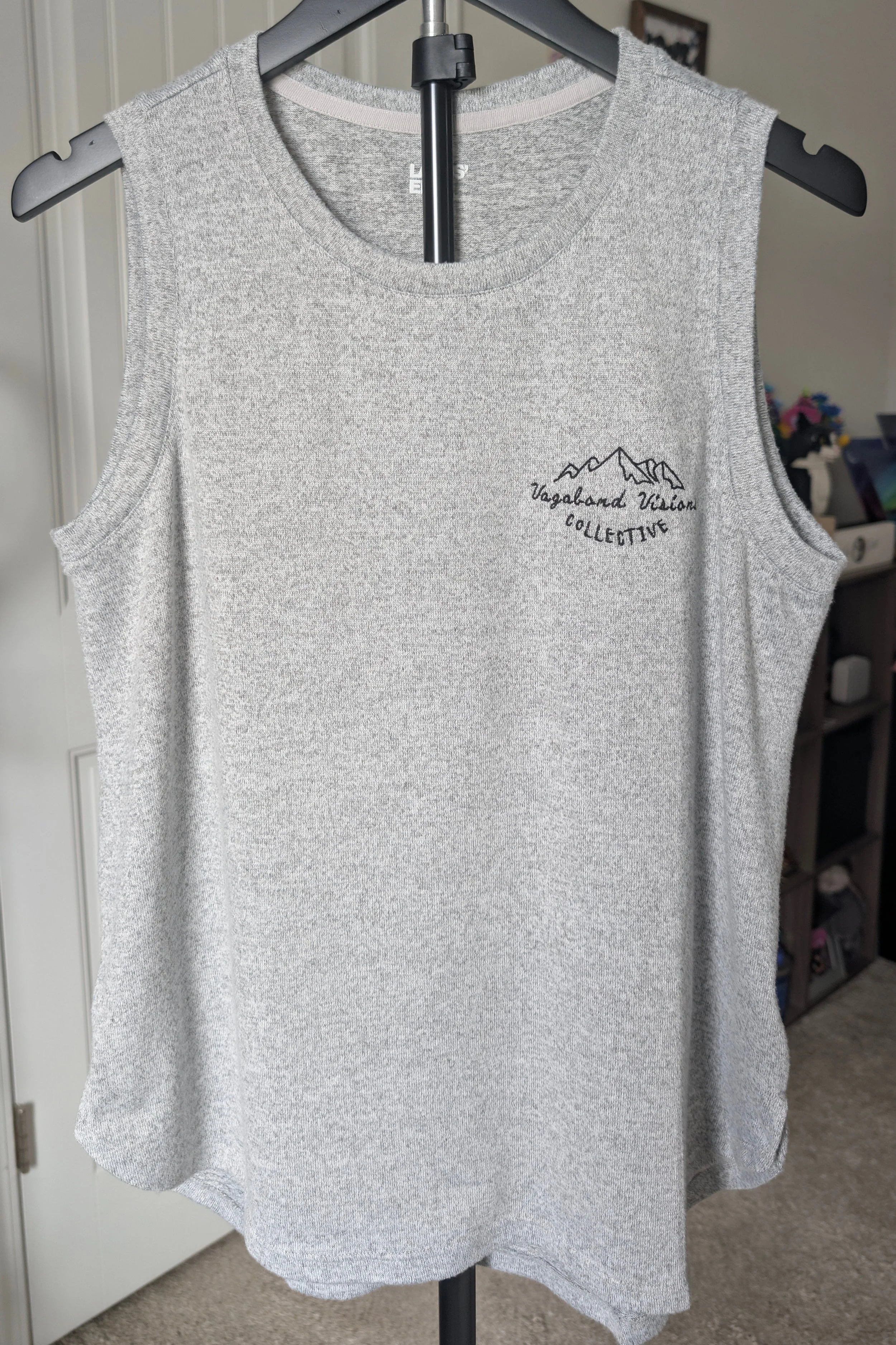 Women's Gray Land's End Tank (Size M/P)