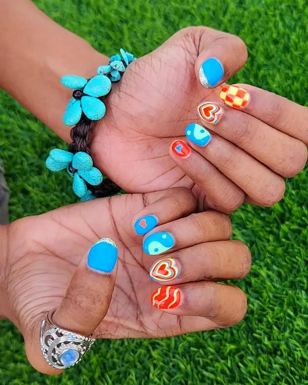 these ogre hands are a BIG yum

#loveontour #hslot #hslotoutfits