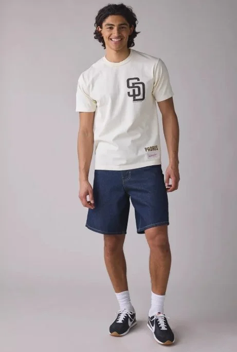Screenshot_11-4-2026_155226_www.urbanoutfitters.com.jpeg