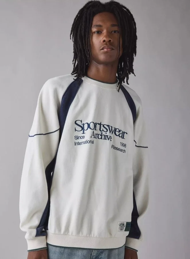 Sporty Paneled Crew Neck Sweatshirt