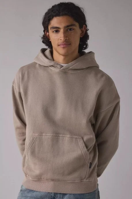 Screenshot_11-4-2026_15292_www.urbanoutfitters.com.jpeg