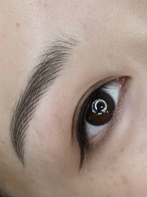 Nano Hairstrokes + Soft Airy Powdered Brows