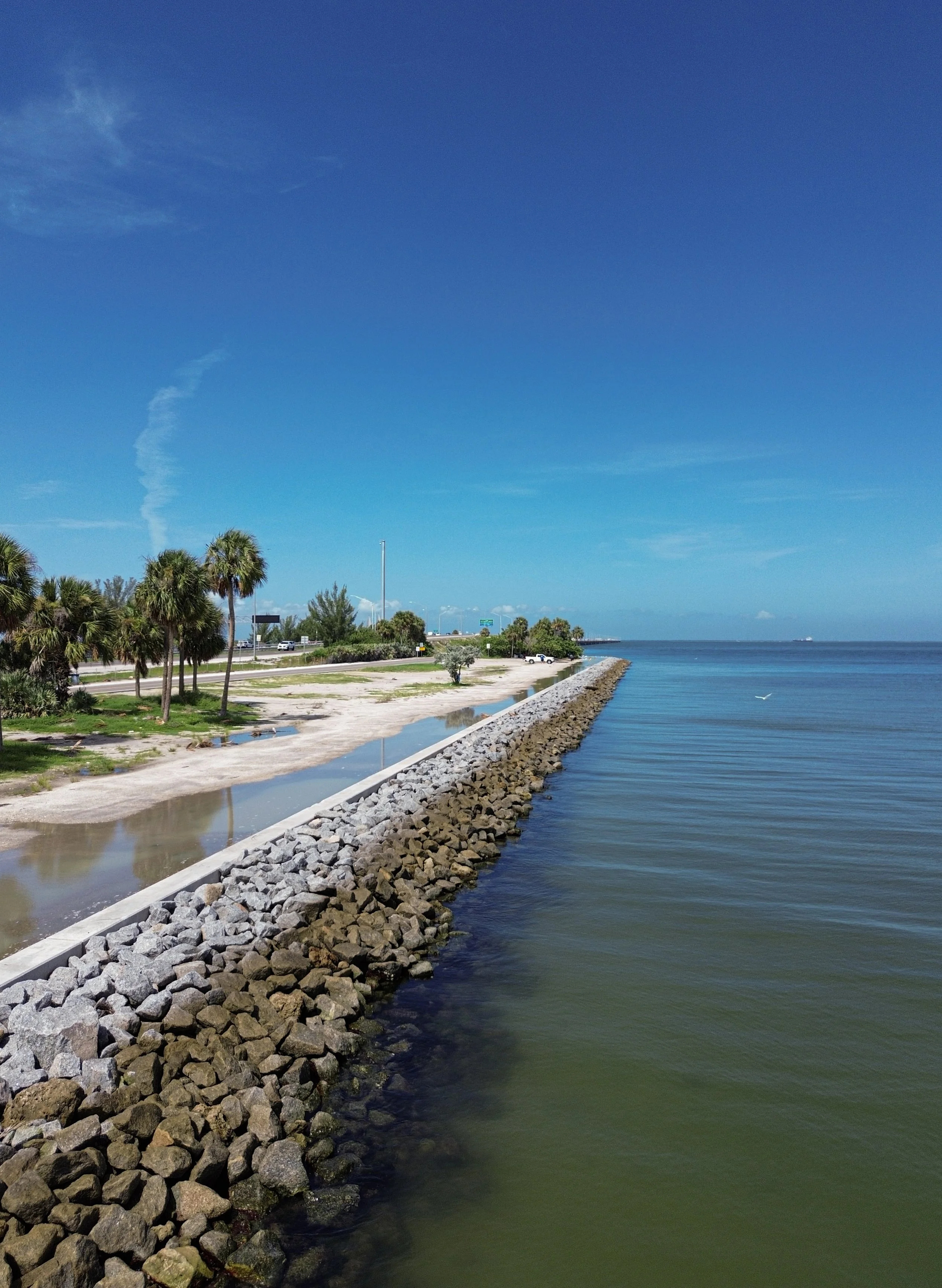 Car pull off area near Sunshine Skyway Bridge