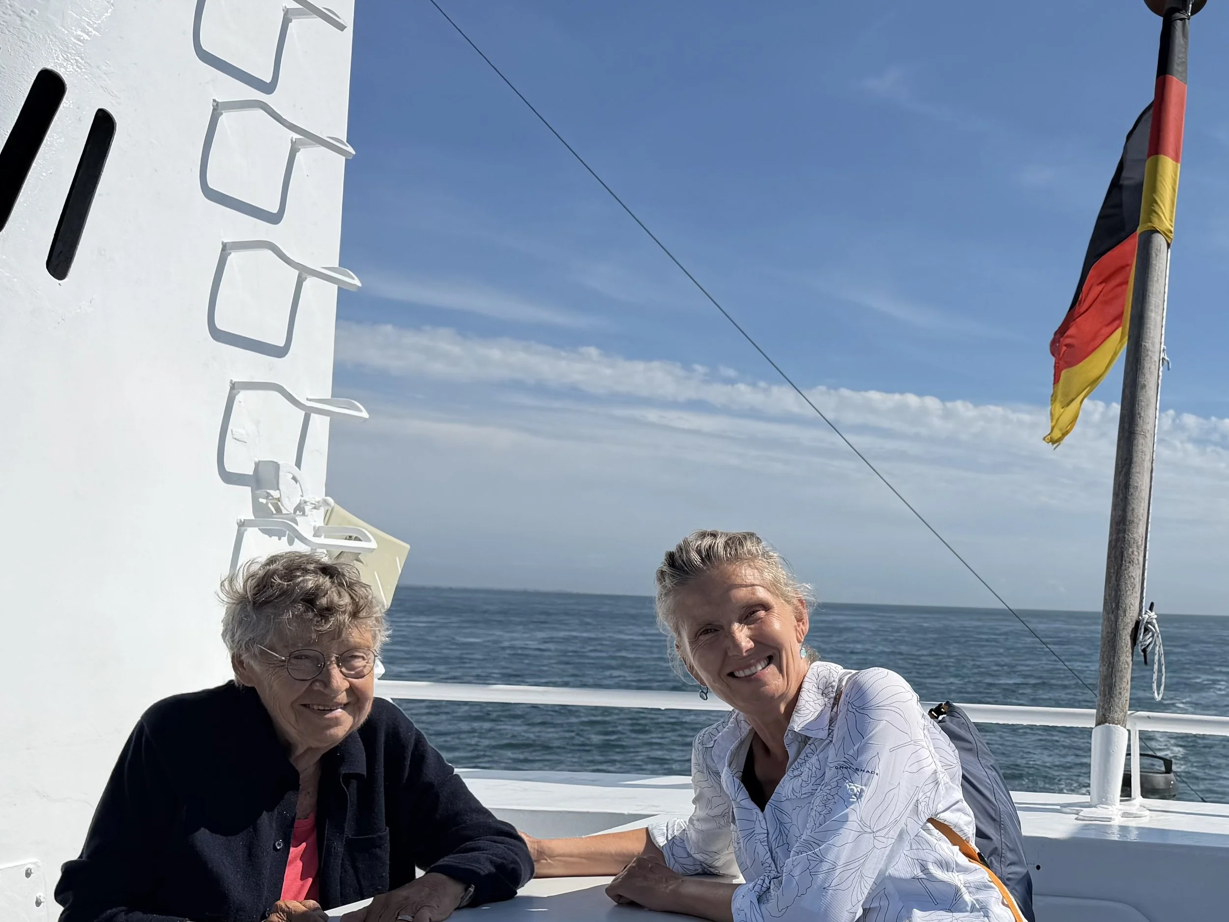 Board and Breakfast Sunday morning boat excursion 