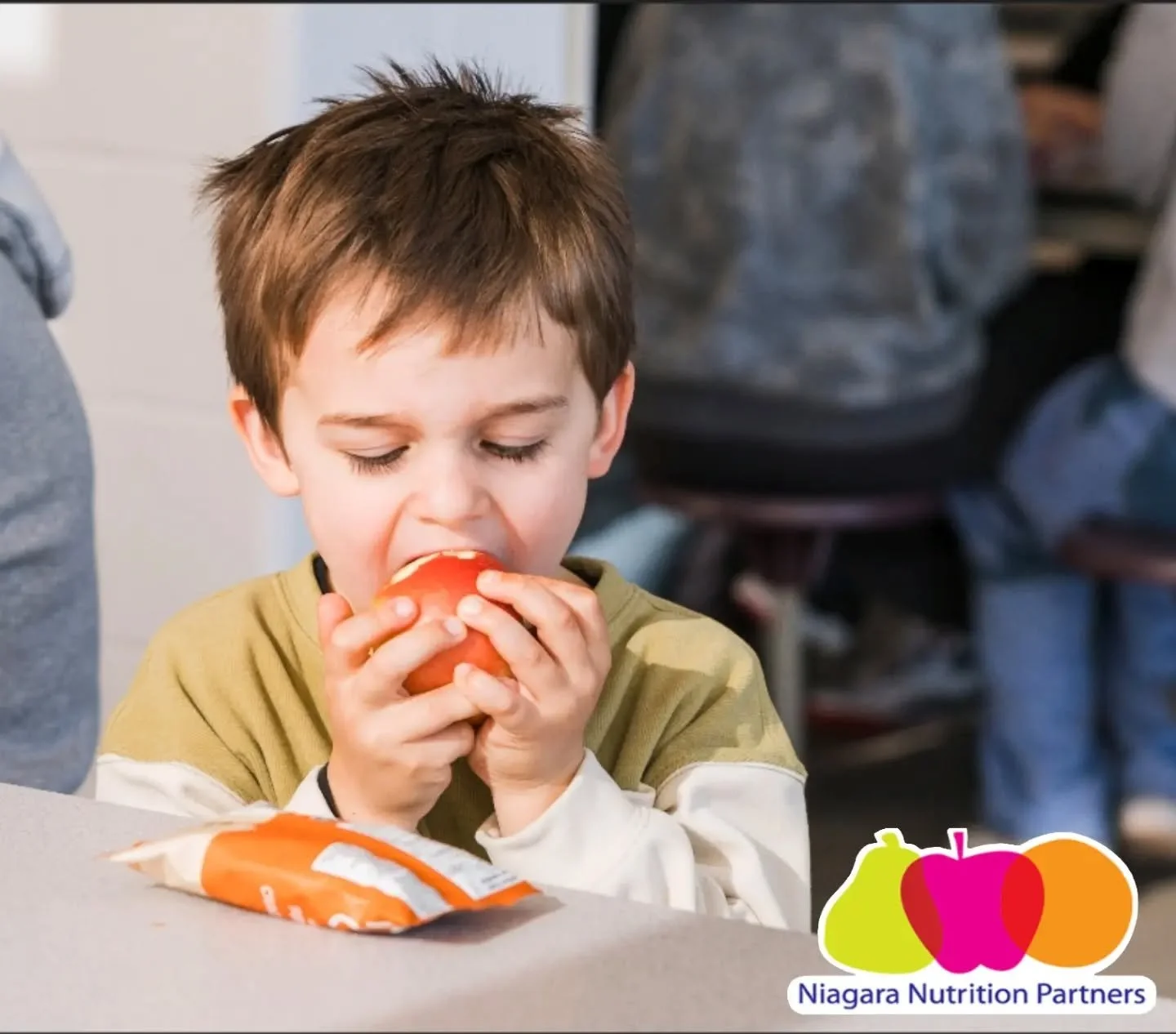 Helping end school day hunger, one bite at a time!🍎👩&zwj;🏫

NNP is committed to supporting sustainable school nutrition programs for all school age children in the Niagara Region. 🤝🤸&zwj;♀️ 
As a non- profit organization, we are able to offer su