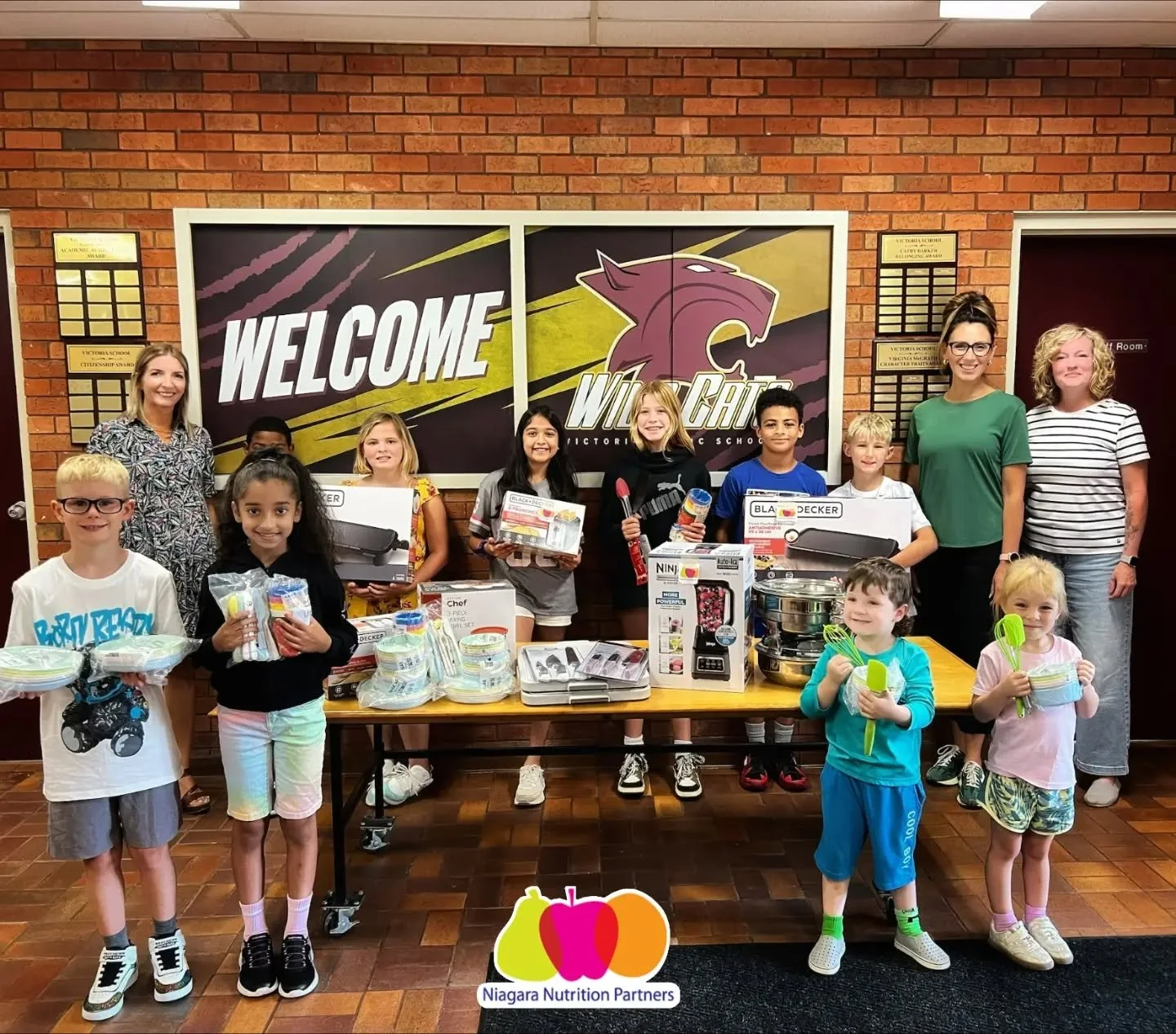 Introducing ➡️ Victoria Elementary School!! 🫶🤝

Less than two weeks into the new school year, the nutrition program coordinators at this busy school already have plans underway to implement an exciting and impactful breakfast program. 👏🍎

Sarah L