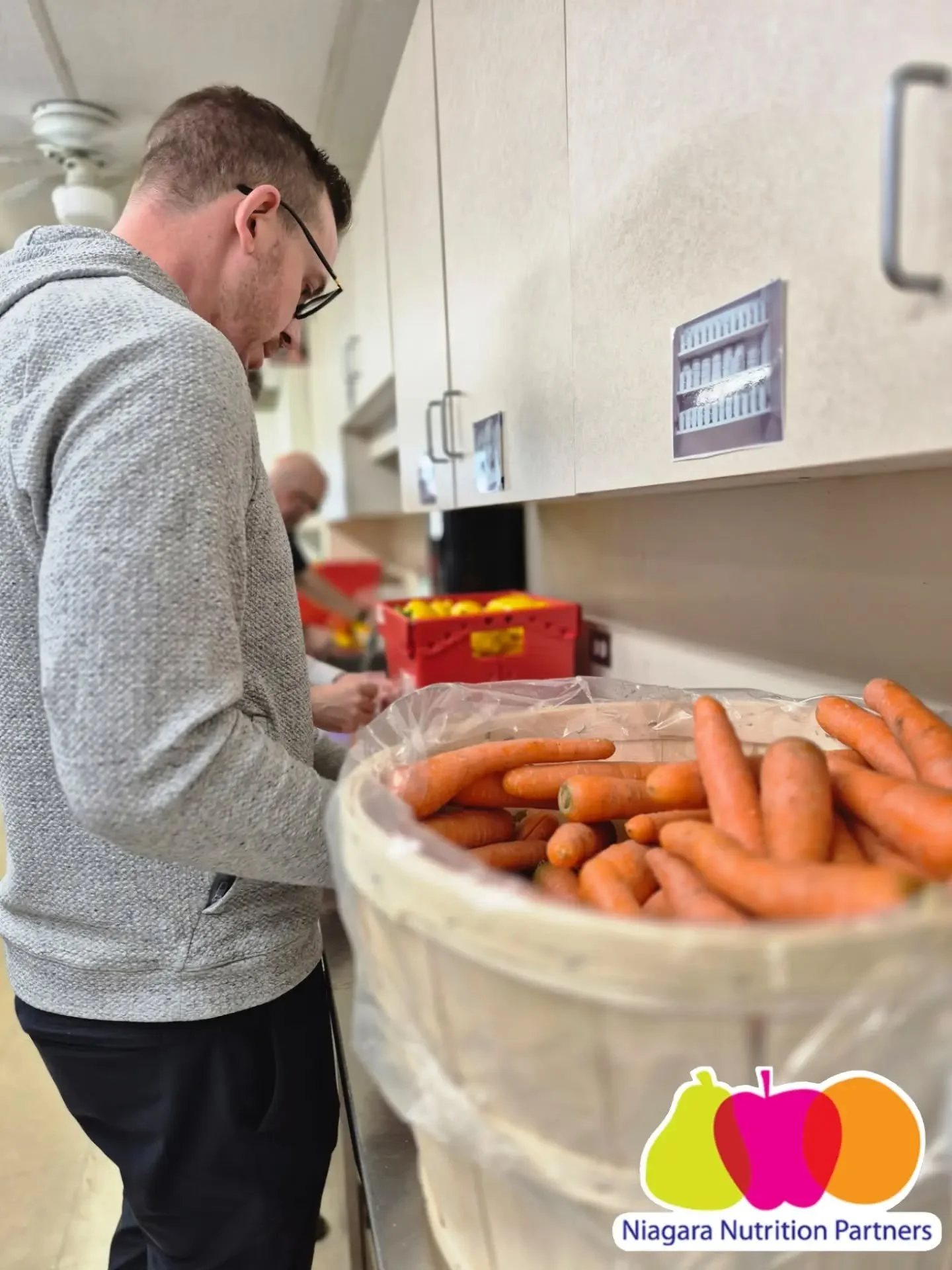 Our programs are Bigger than Breakfast! 🍎🫶

Our community is coming together in a big way to support student nutrition in Niagara. 🤝🙌

Another volunteer crew from Leon's Welland and NOTL is working hard this morning baking, chopping and packing f