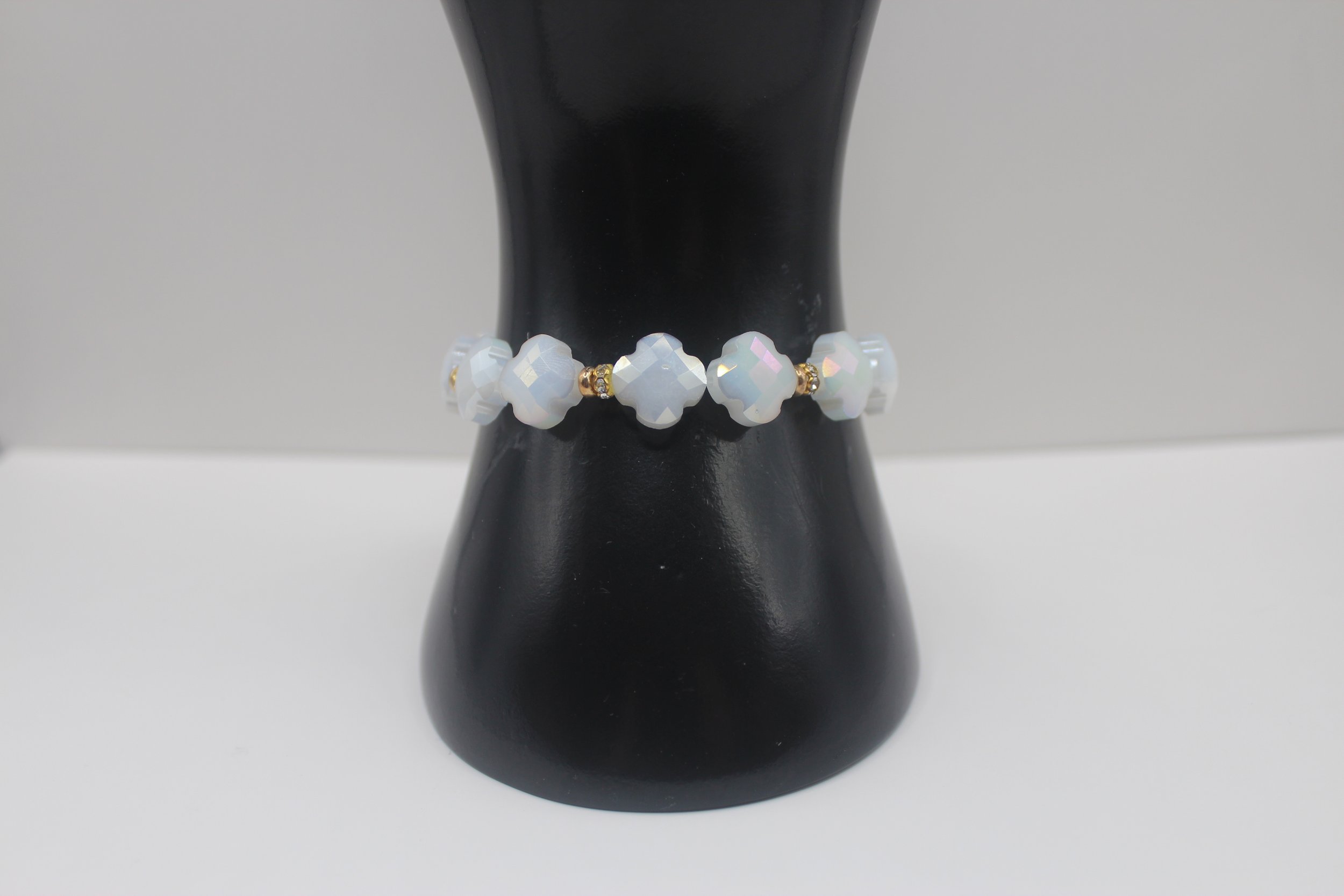 Lucky Glow Clover Bracelet