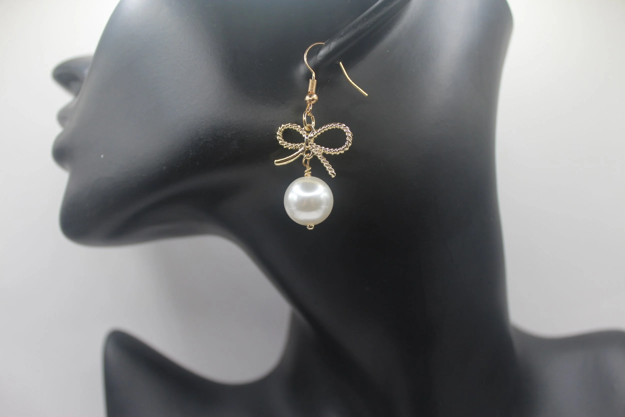 Sweet Elegance Bow Earrings