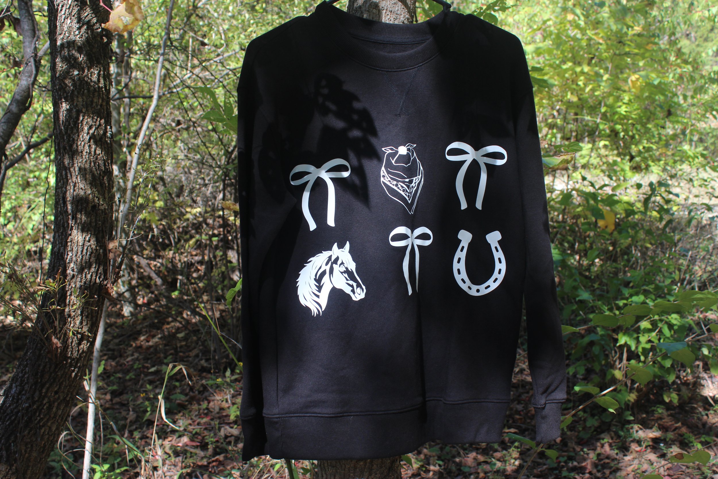 Bows & Horses Crew Neck