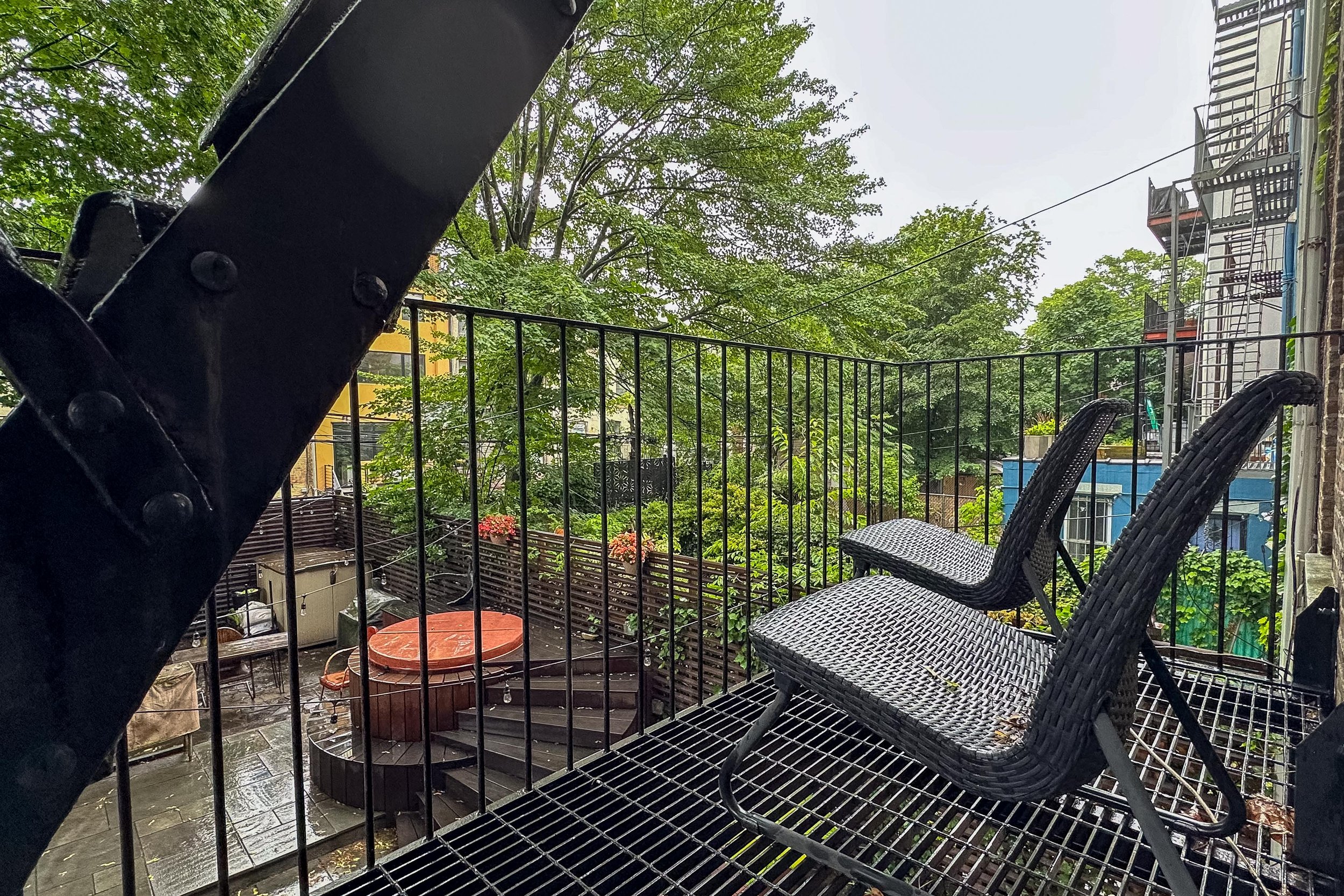 Balcony_2.jpg