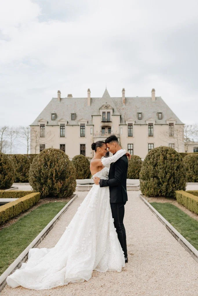 Oheka_Castle_NY_Wedding_St_Juste_The_Teagues-24-683x1024.jpg