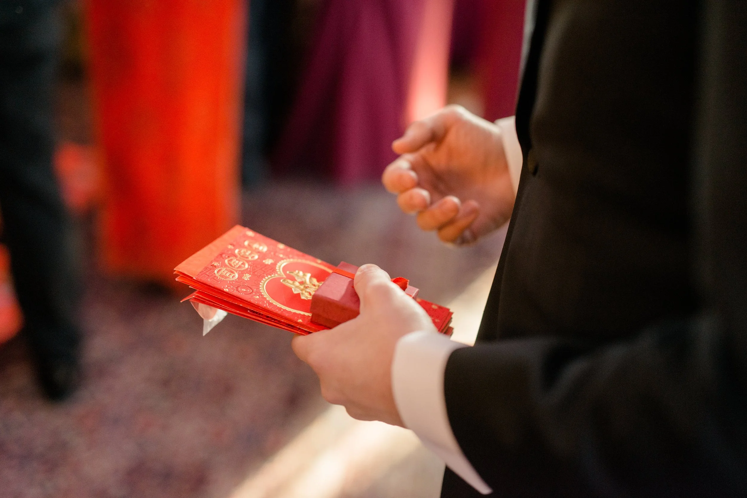 Red Packets “Lai See” (利是 / 利市)"