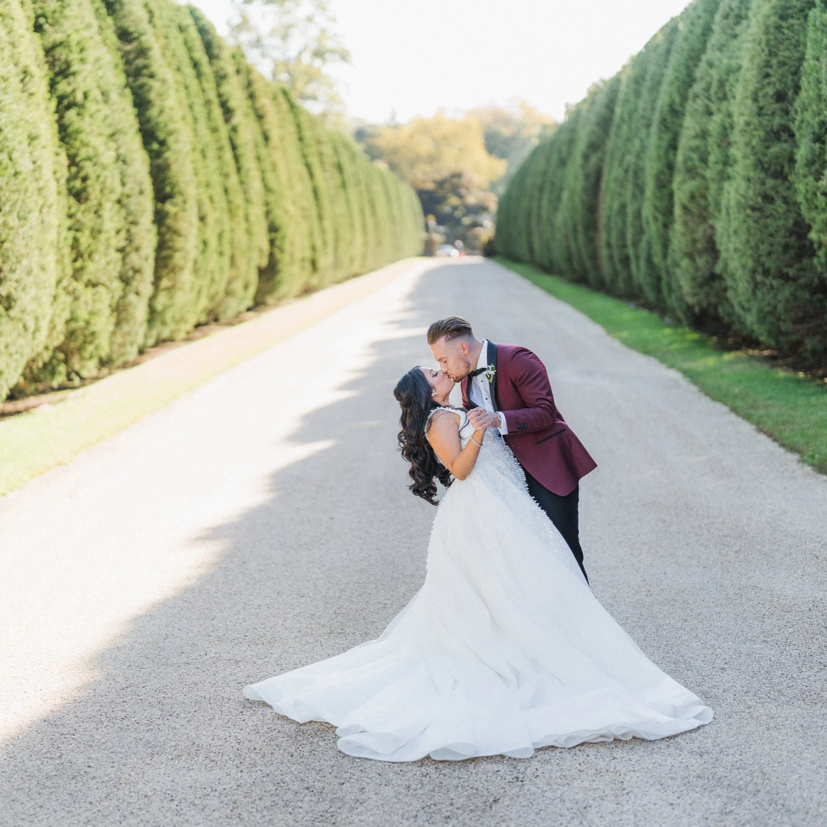 Bride and Groom Portrait, Oheka Castle Driveway