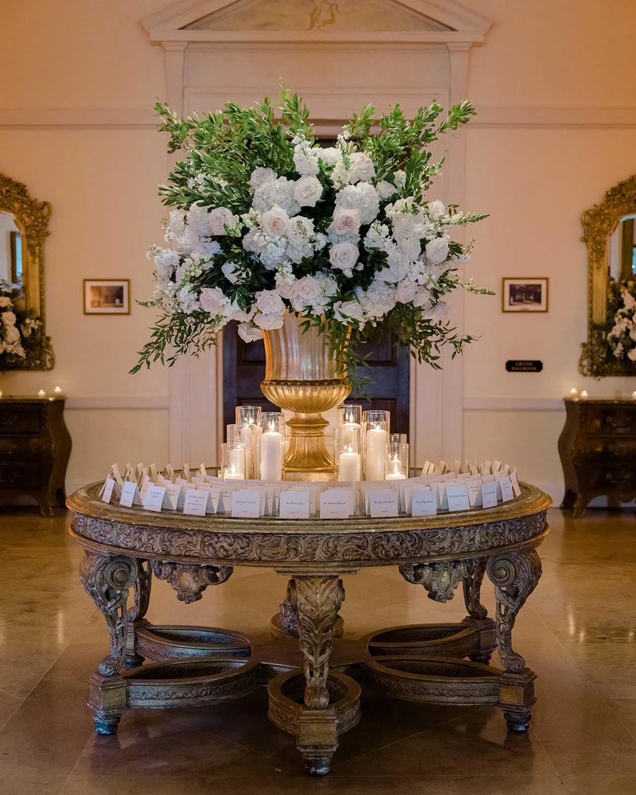 oheka-castle-wedding-escort-card-table.jpg