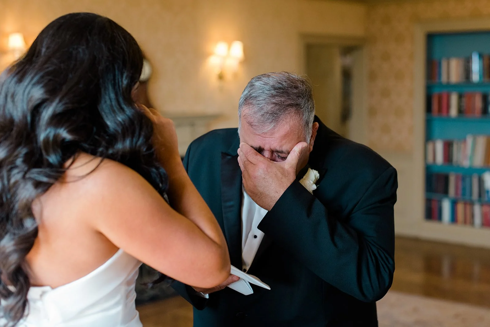 oheka-castle-wedding-motional-first-look-father.jpg