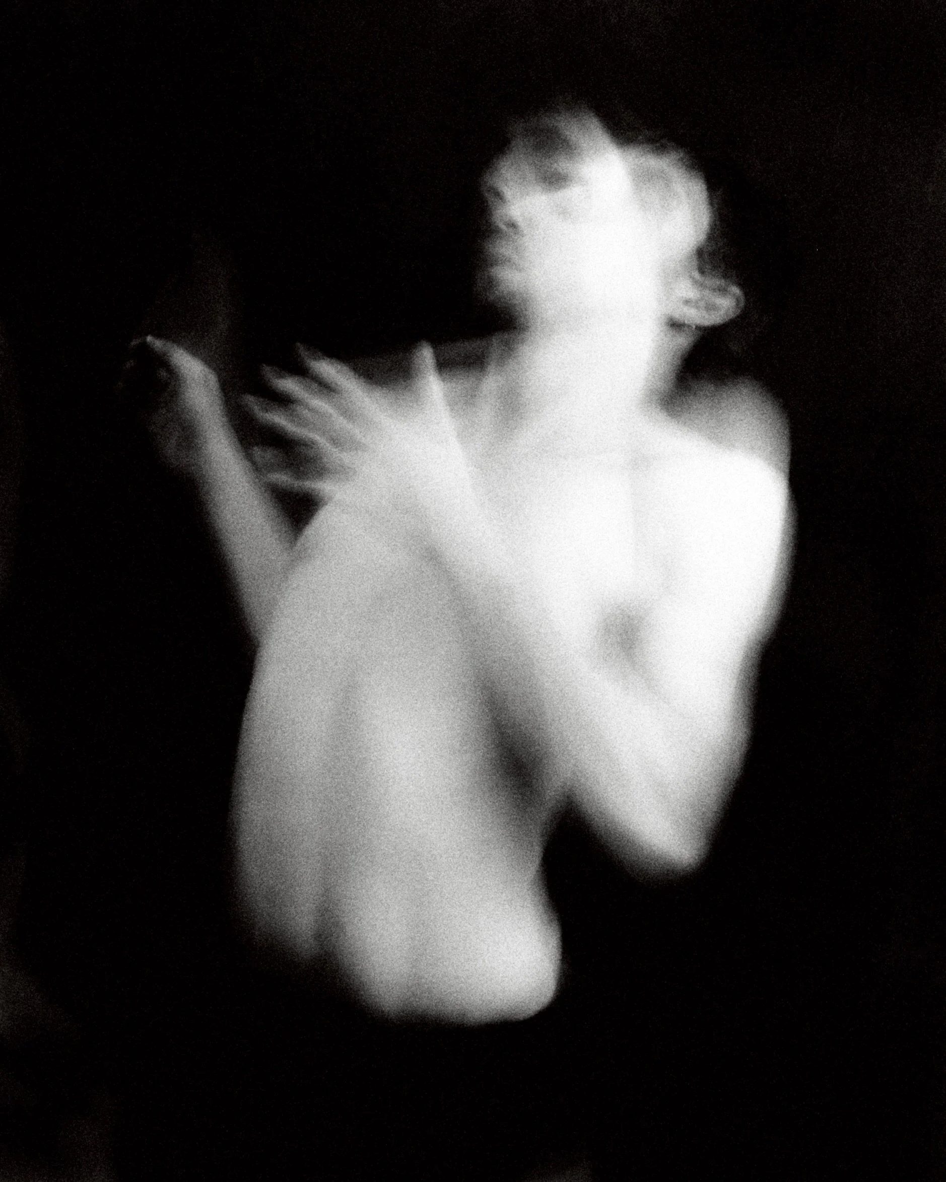 H&aring;&iquest;

Conception et direction cr&eacute;ative | Yelda del Carmen @yeldadelcarmen
Photographe | &Eacute;douard Boss&eacute; @edouardbosse
Assistant photographe | Juan Diego @juan_ciego 
Direction du mouvement | Brin Schoellkopf @brin_schoe