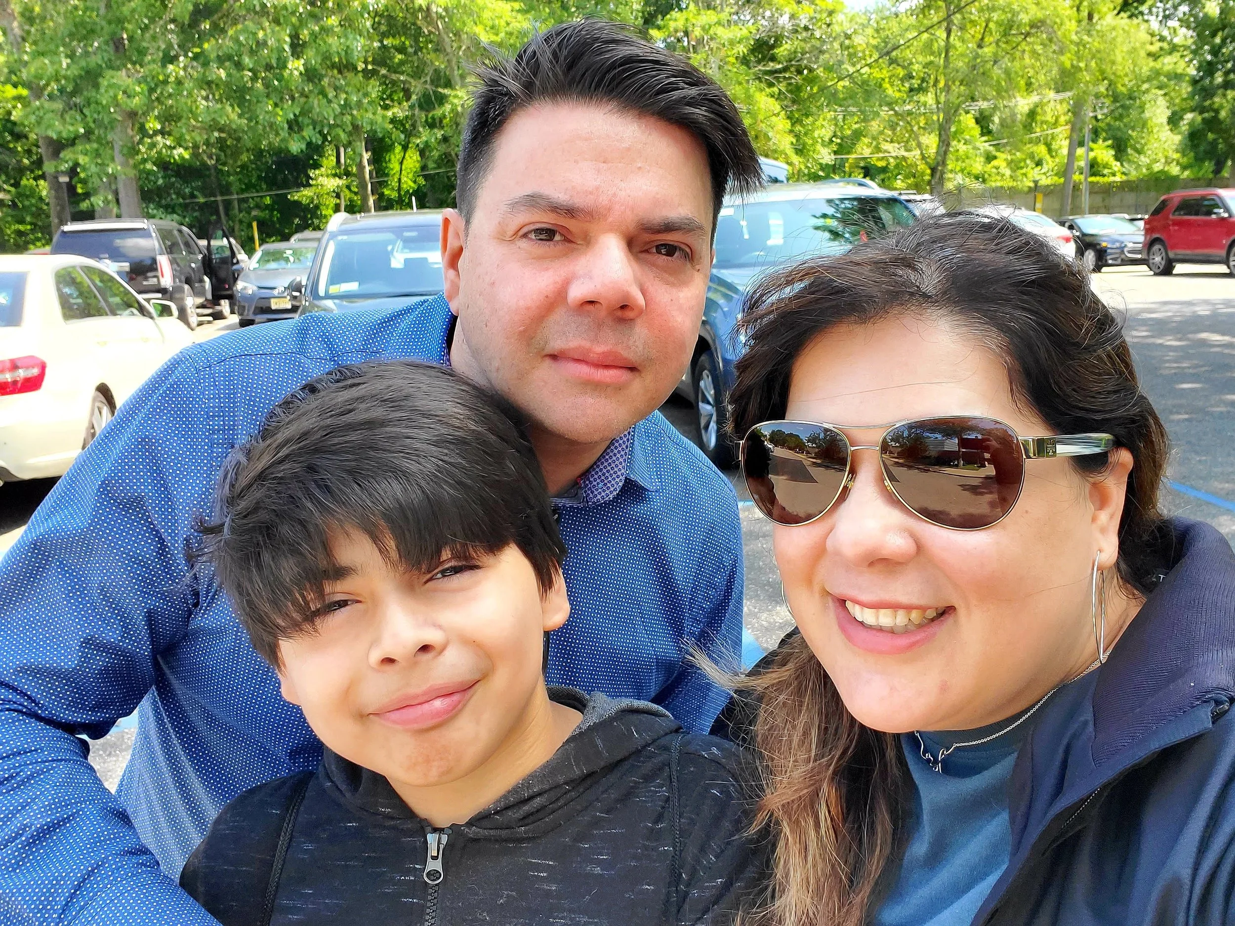 ¿Term Life o Whole Life? La guía para mamás que protegen a su familia