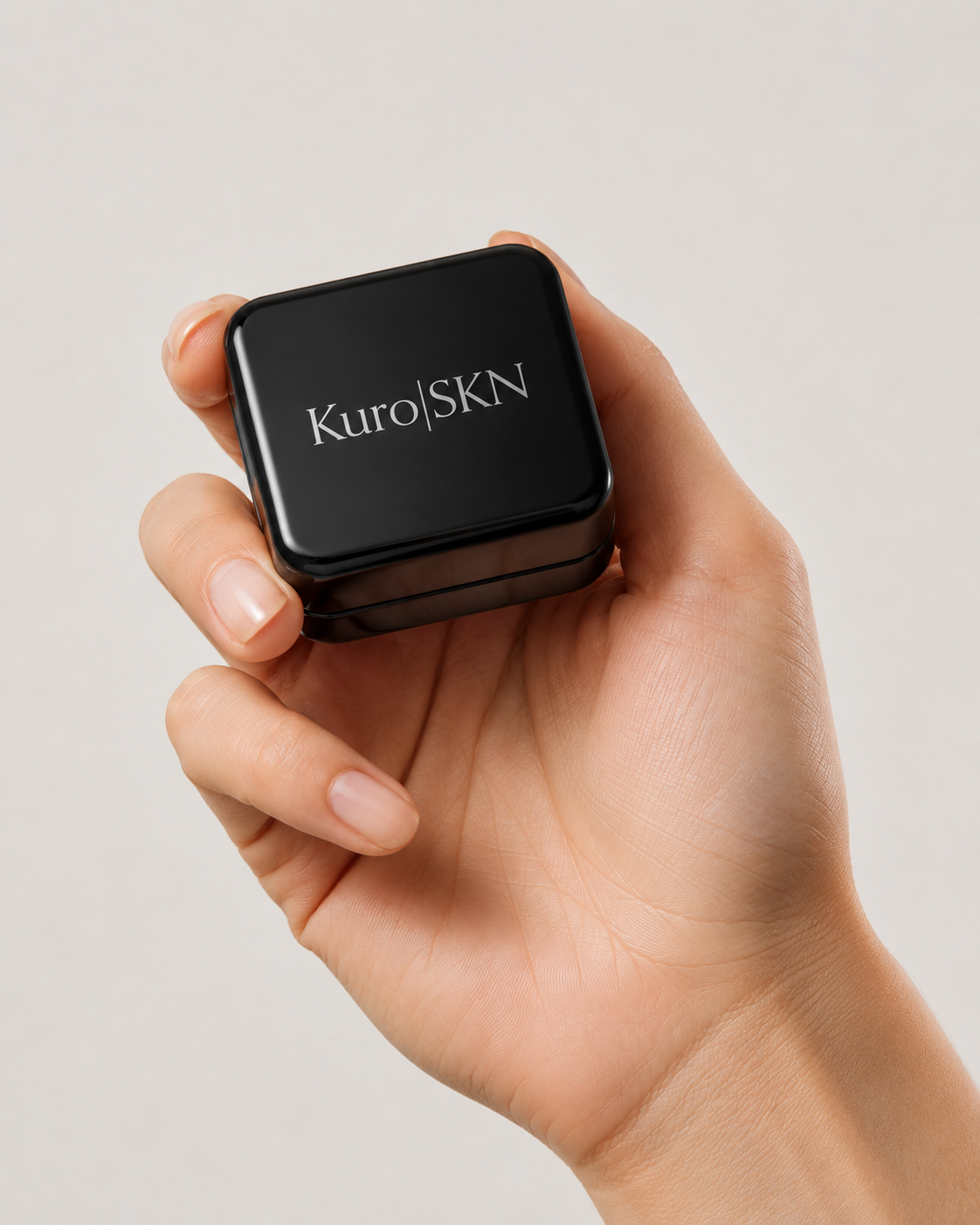 KuroSKN Sample In Hand.png