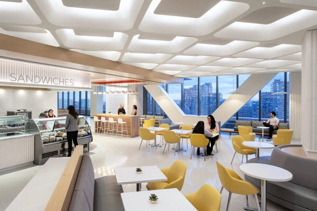 MSK-Koch-Center-for-Cancer-Care_49140.00.0_Int-Cafe-2-w-People_mr-1065x710.jpg