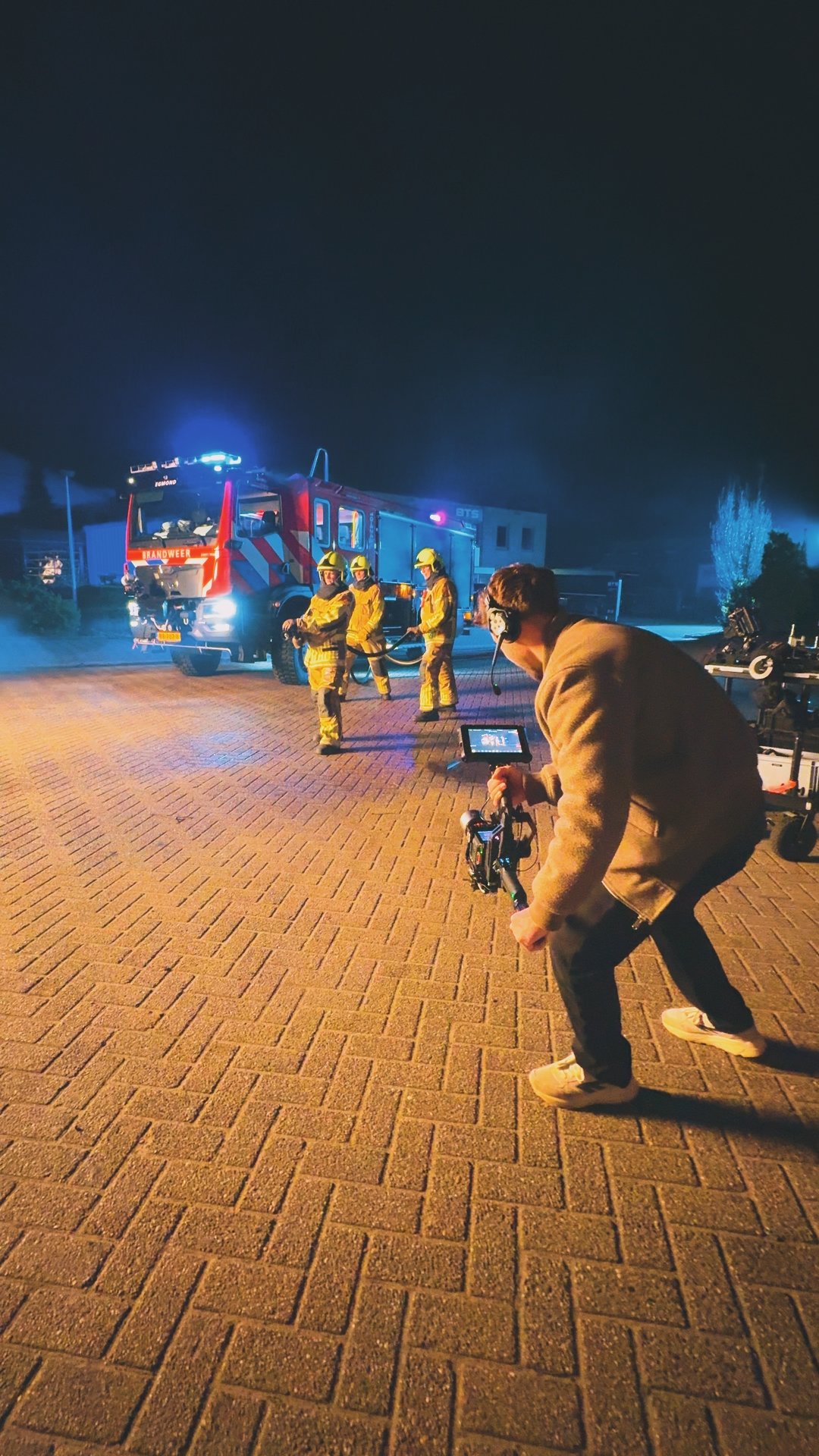 BTS MAN Behind the scenes_1.3.1.jpg