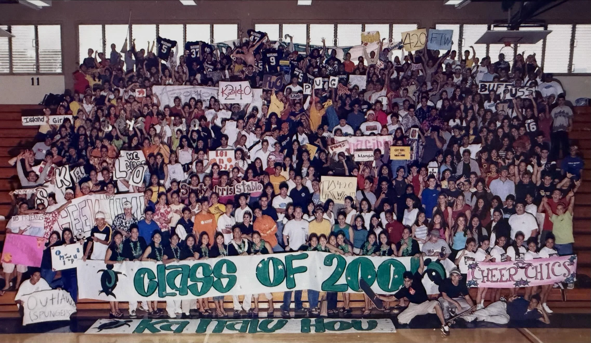 Throwback Thursday! Here&rsquo;s a mish mash of Warriors over the years! Know someone? Tag them below!👇🏼👇🏼👇🏼

And make sure you sign up for our WHS 50th events! Registration is closing soon!💙🤍 Click the link in our bio or visit www.waiakea50.