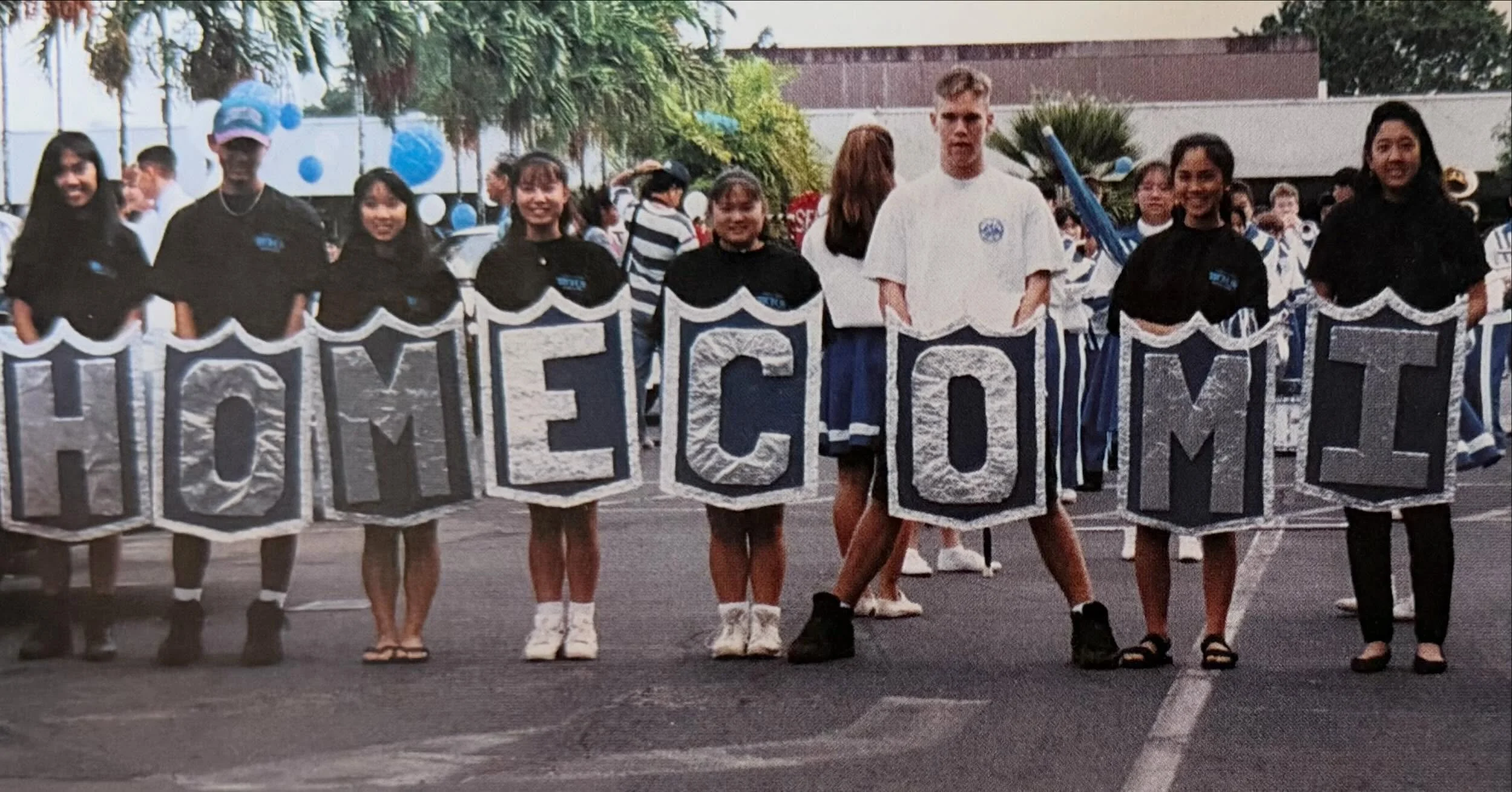 The Waiākea High School 50th Anniversary celebration will be during Homecoming week! Such great memories for all of us&hellip;floats, parades, male cheerleading, football&hellip;and while things may be a little different these days, the Warrior spiri