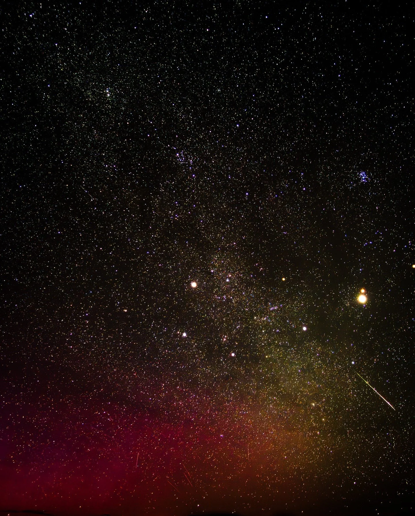 2nd photo from my foray into #astrophotography during the #perseidmeteorshower, with the #aurora showing. Still figuring out editing, so any feedback would be welcome. Like how to bring out the milky way? This is a single shot vs the previous stacked