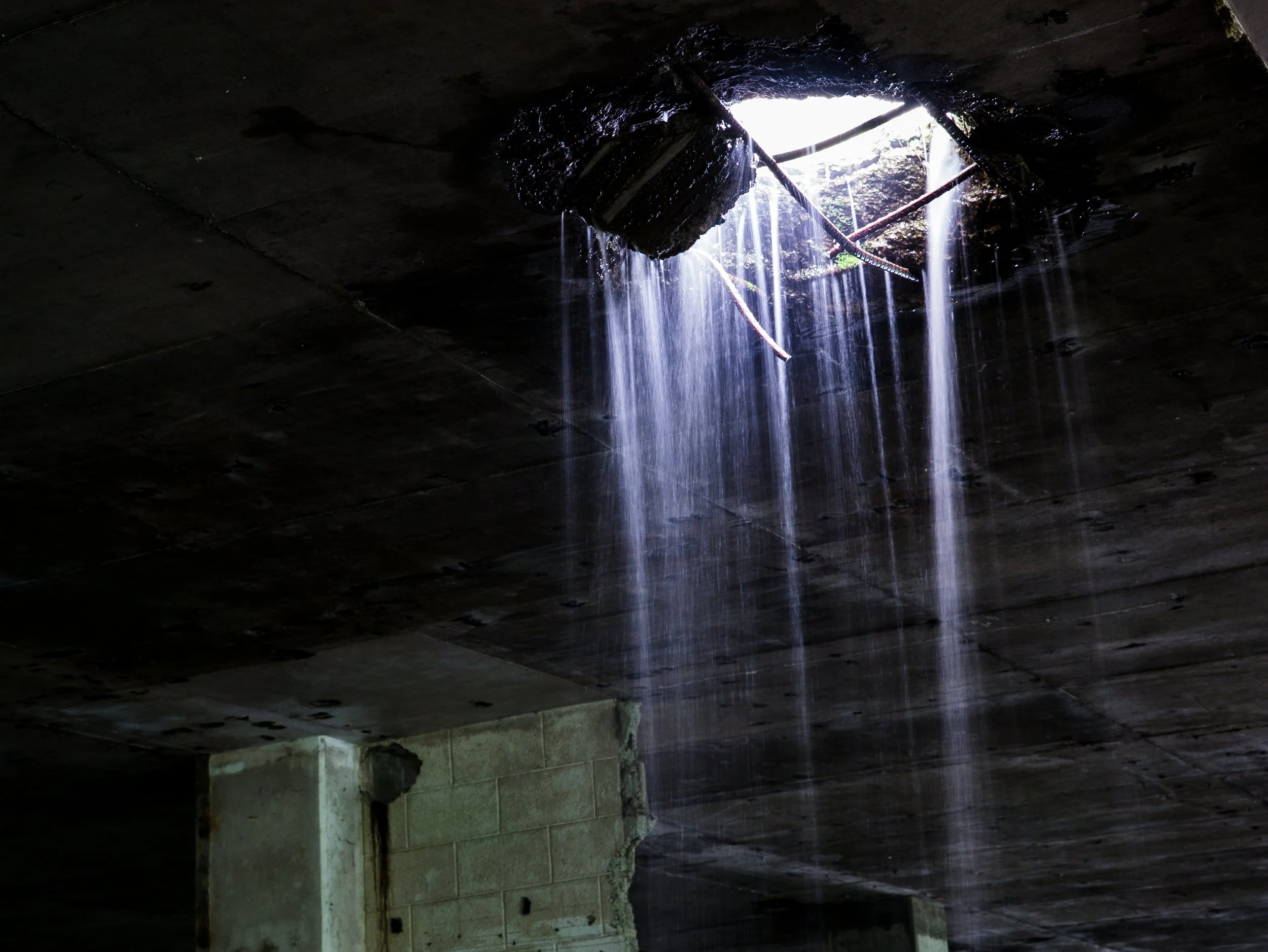 13Aug24_DMC-GX1_1050231_Clark Air Base, Crew, L2 Photo, Philippines.jpg