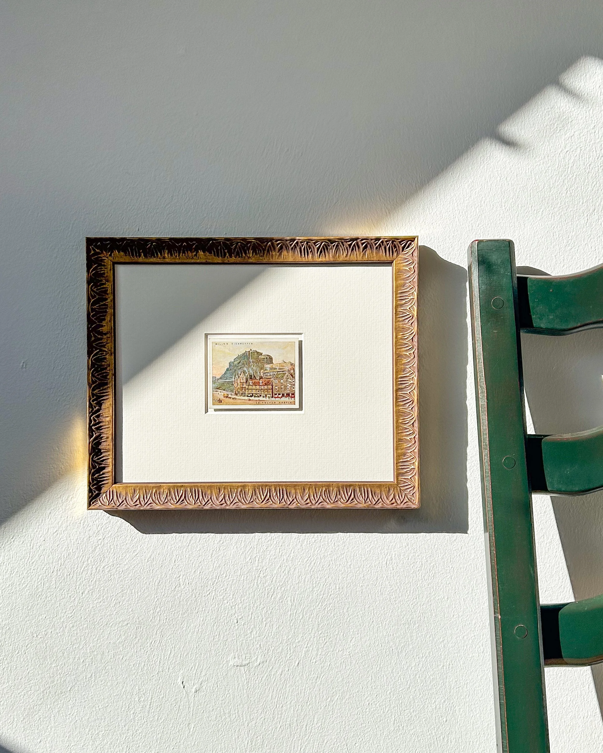 edinburgh-castle-trading-card-1925-framed-on-wall.jpg