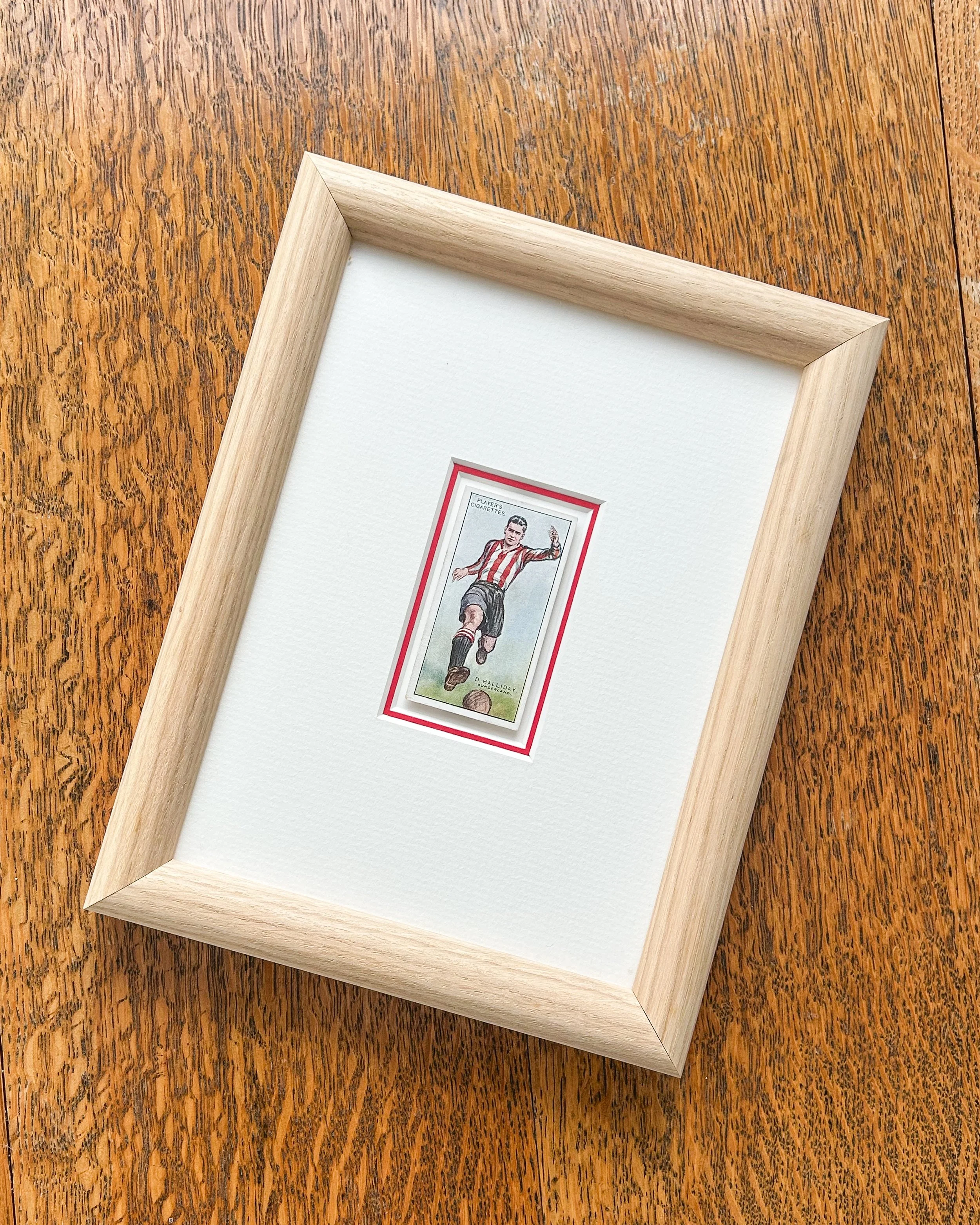 david-halliday-of-sunderland-1928-framed-on-table.JPG