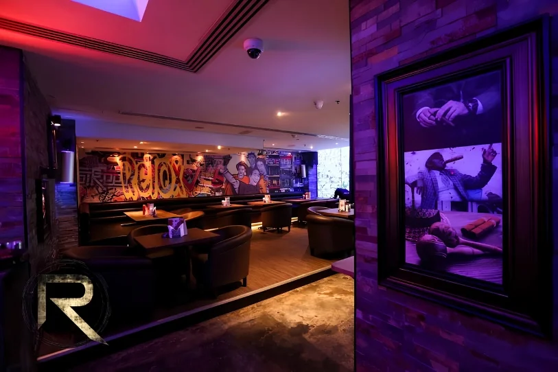 retox-lounge-lighting-nightlife-design-dubai.webp