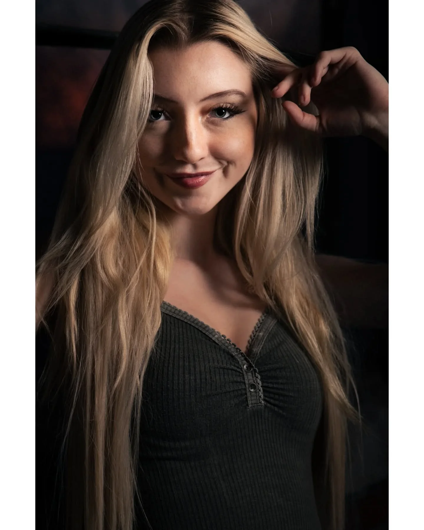 @akronphotosociety is a fantastic spot for stunning natural light portraits.... so what did i do?  Booked a night time session and brought lights😅! A few more from the session with the one and only @izzygleason ...
.
.
.
#portraitphotography #fashio