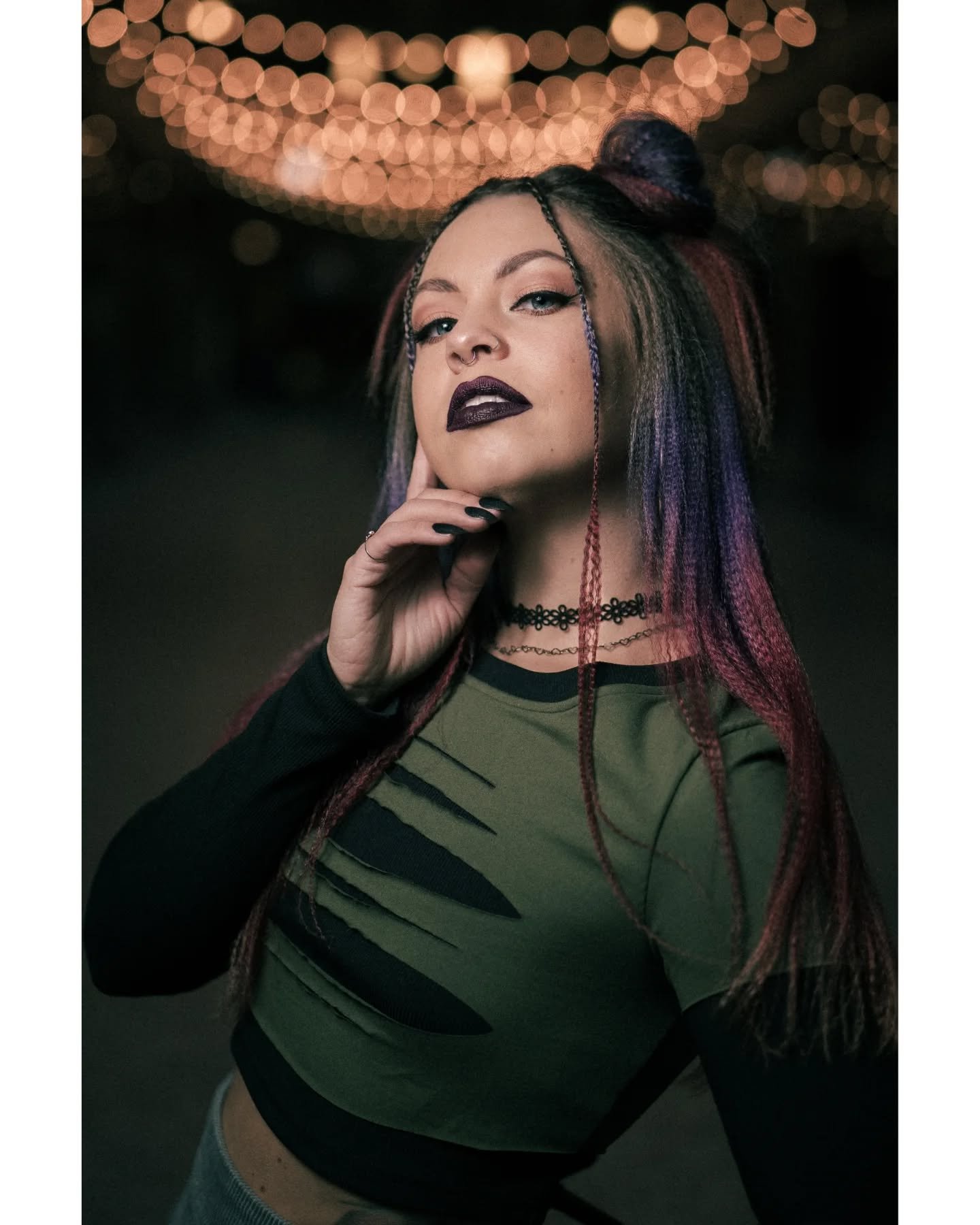 Super grungy 90s vibes on this shoot with my pal @dixiecup88 ... she's got some really cool stuff in the works, give her a follow so you can hear about it asap!
.
.
.
#portraitphotography #modelphotography #cinematic #beautiful #5thstreetarcades