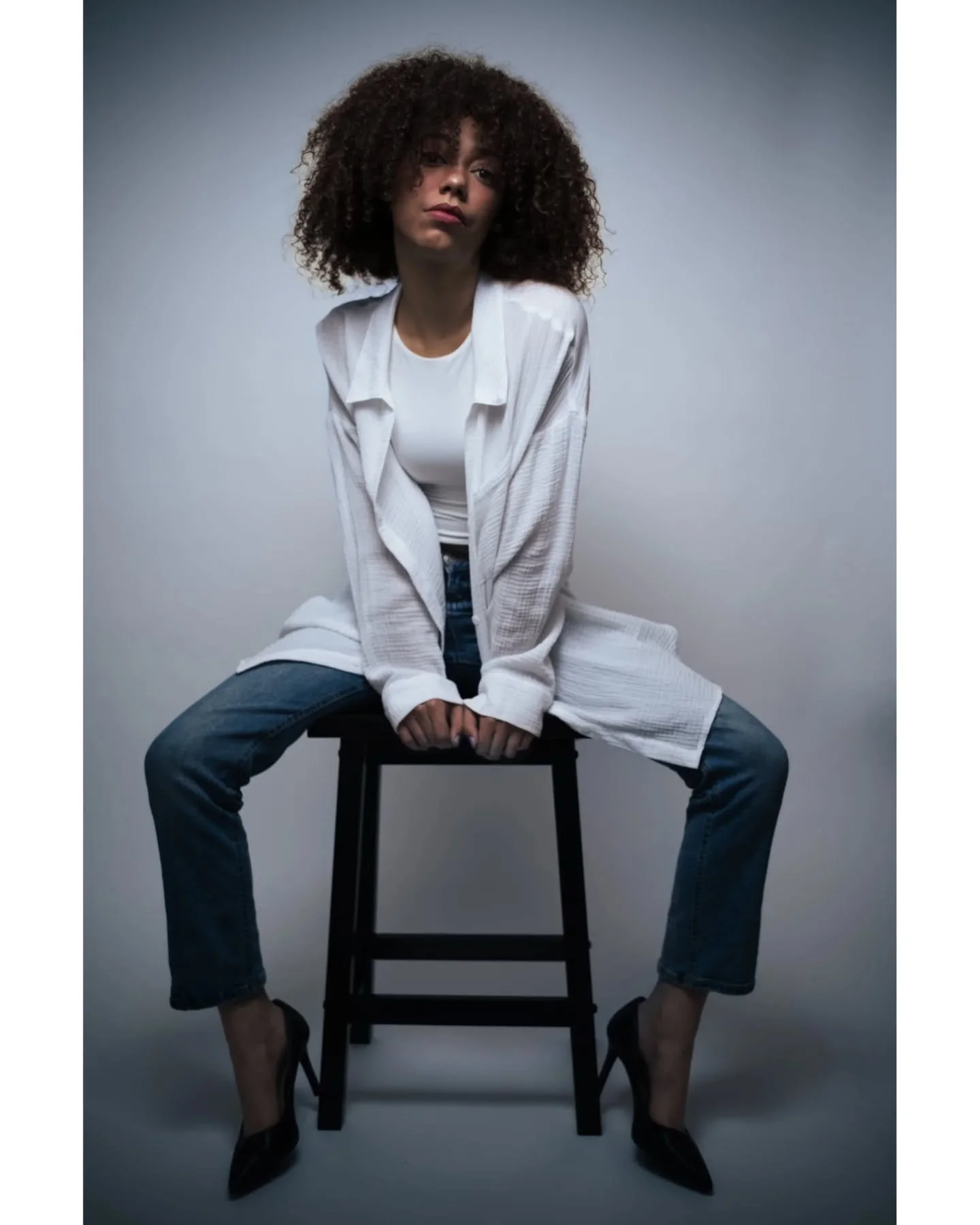 Quiet confidence.  It's a super power. @ziramarie_ 
.
.
.
#fashionphotographer #fashionmodels #photographer #beautiful #confident