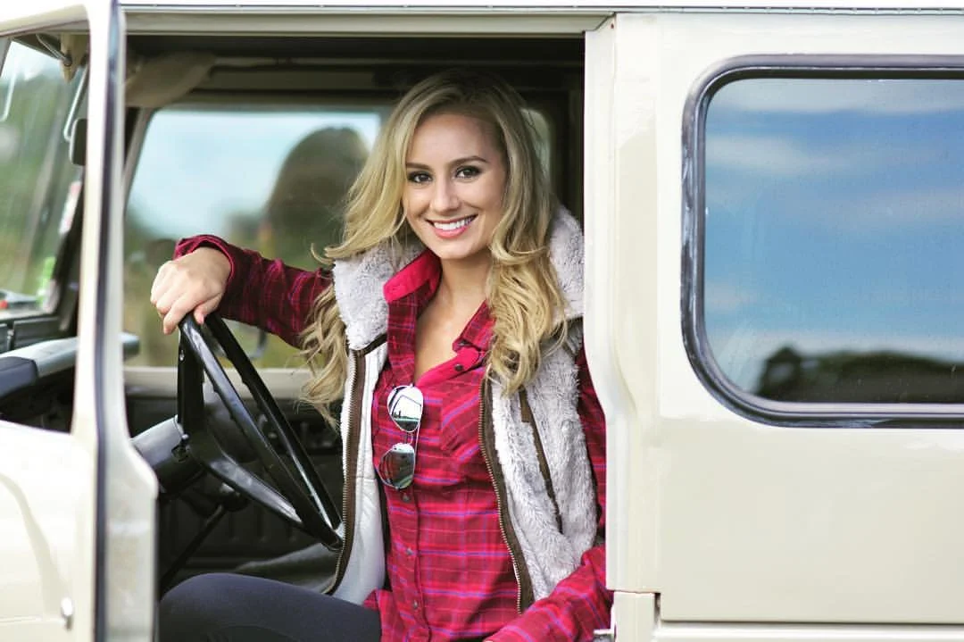 Julie Dawson_Island Pursuits Photoshoot.jpg