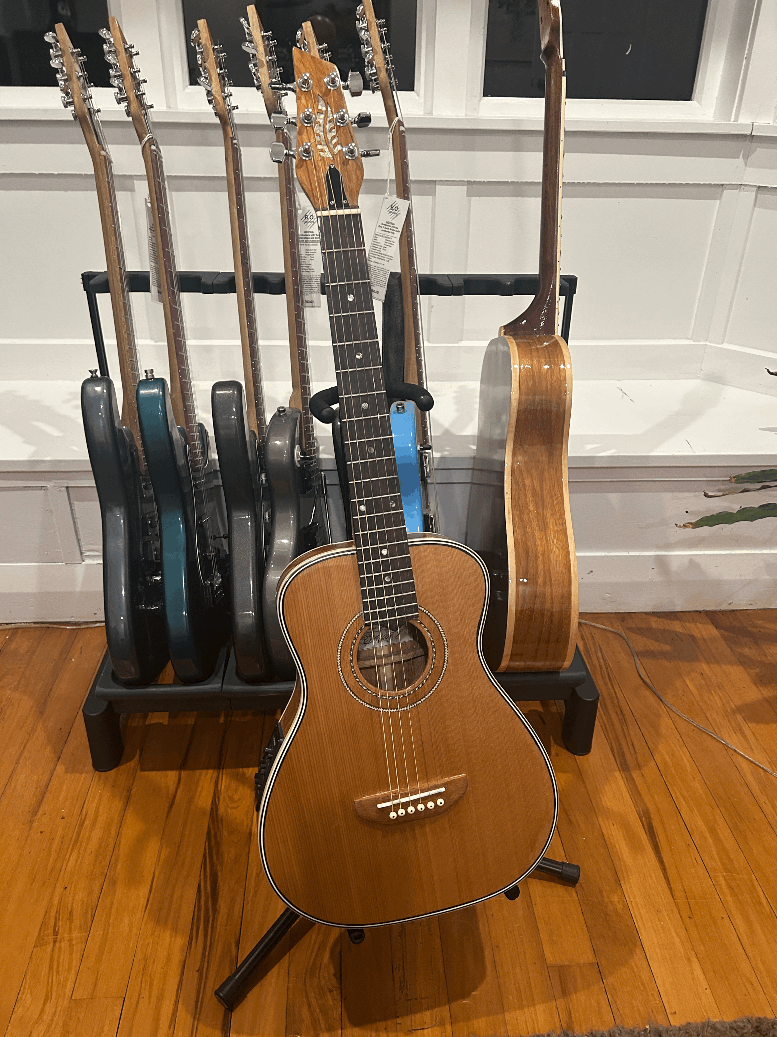 Mini Dreadnought guitar